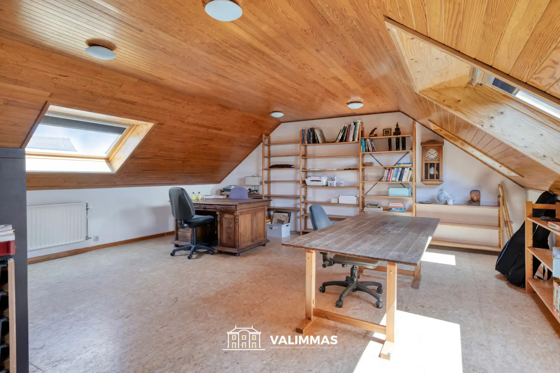 Zeer ruime woning met praktijkruimte, garage & tuin... foto 22