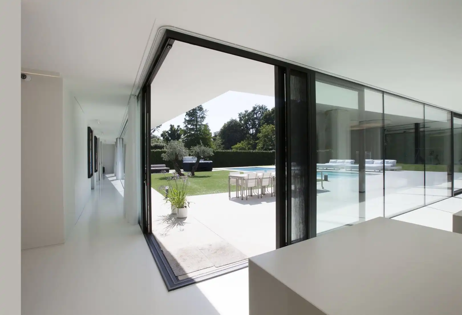Exclusieve laagbouwvilla in residentiële buurt foto 14