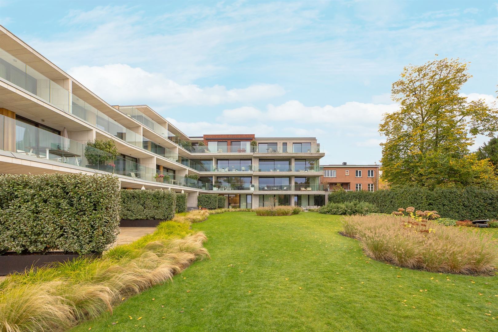 Luxe nieuwbouwappartement met terrassen foto 26