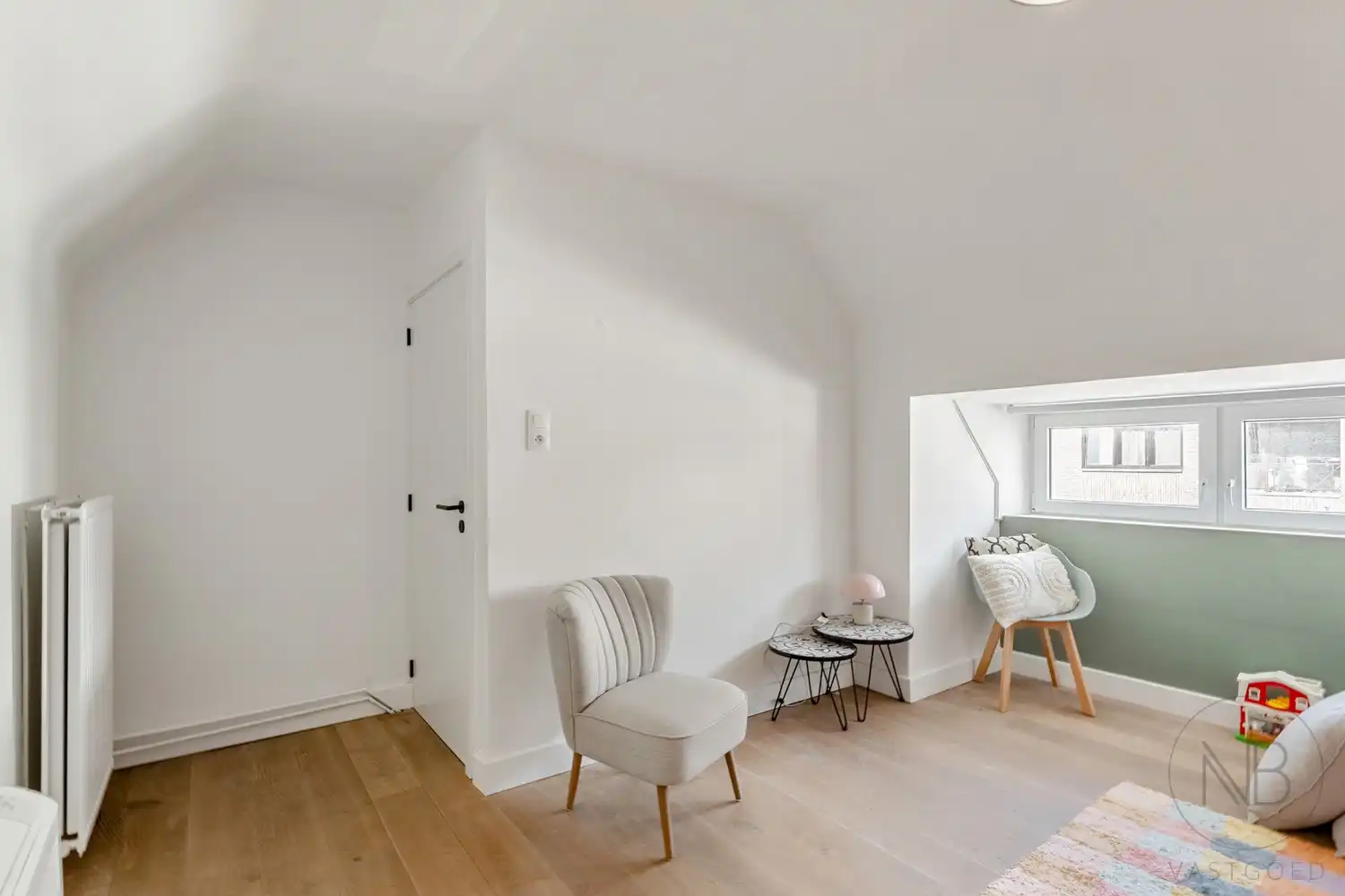 Instapklare rijwoning met leuke stadstuin foto 18