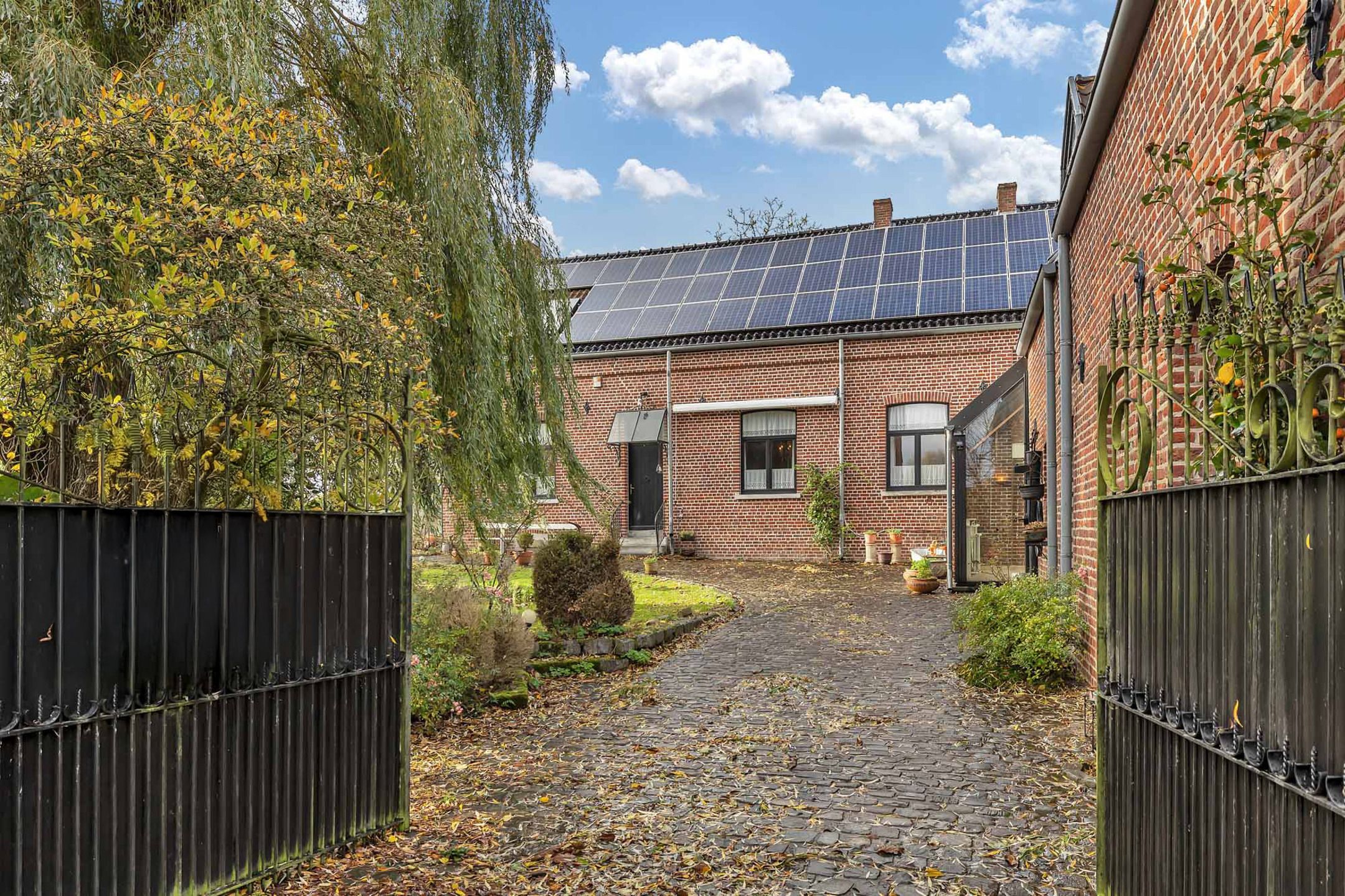 Fantastisch gerenoveerde hoeve met binnenzwembad foto 32