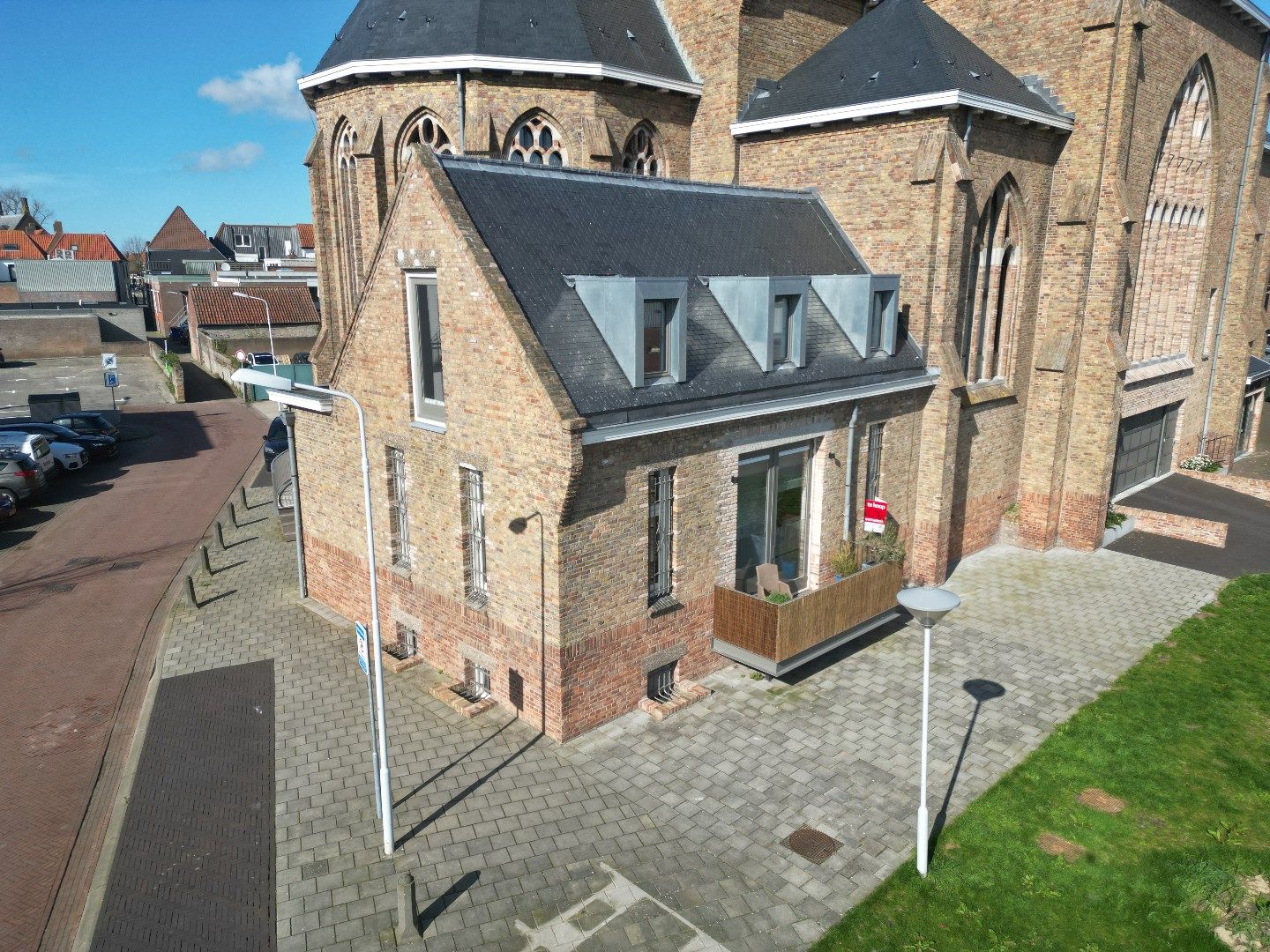 Sacristiewoning foto {{pictureIndex}}