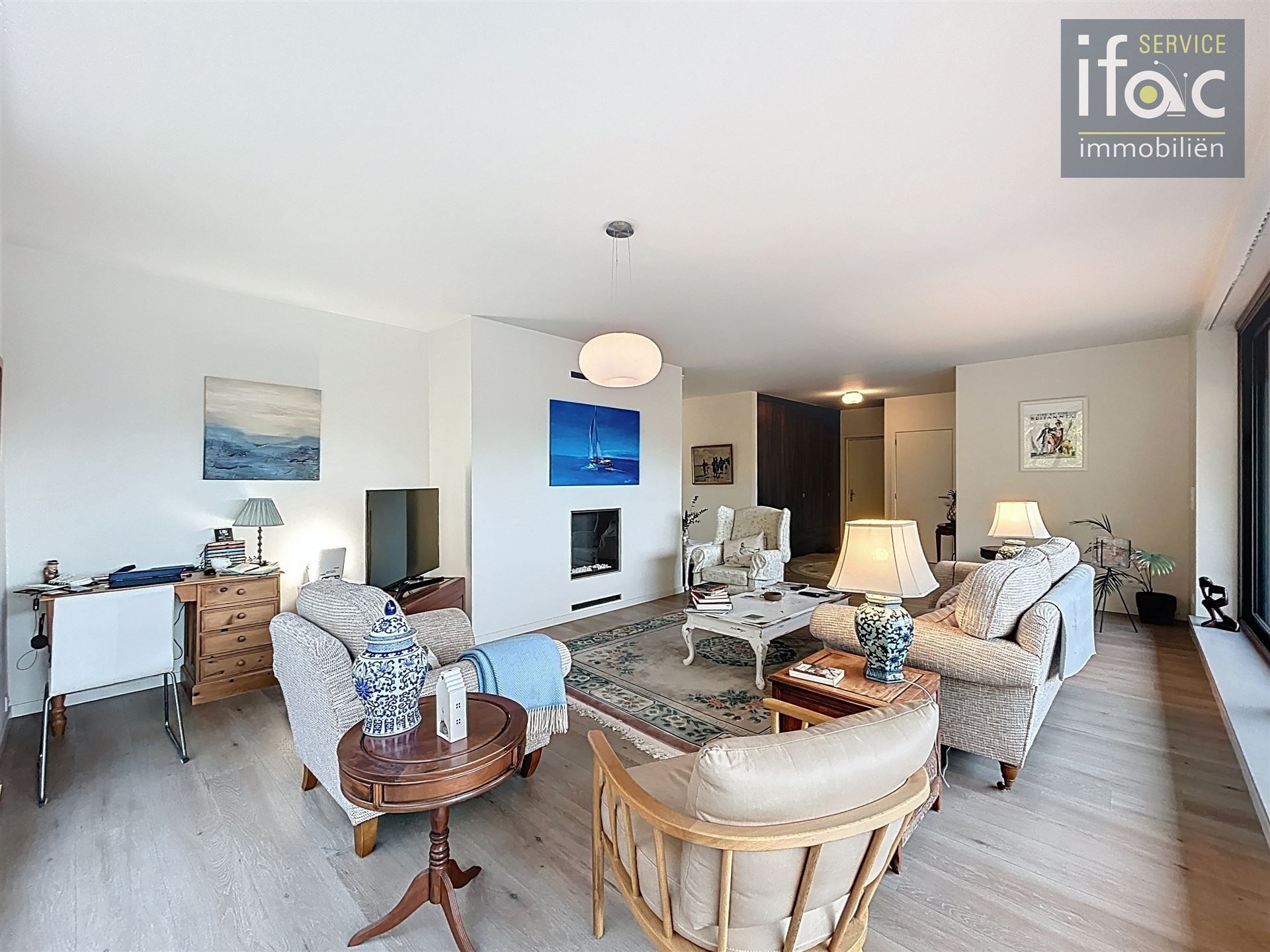 Penthouse - 2 slaapkamers - centrum Tervuren! foto {{pictureIndex}}