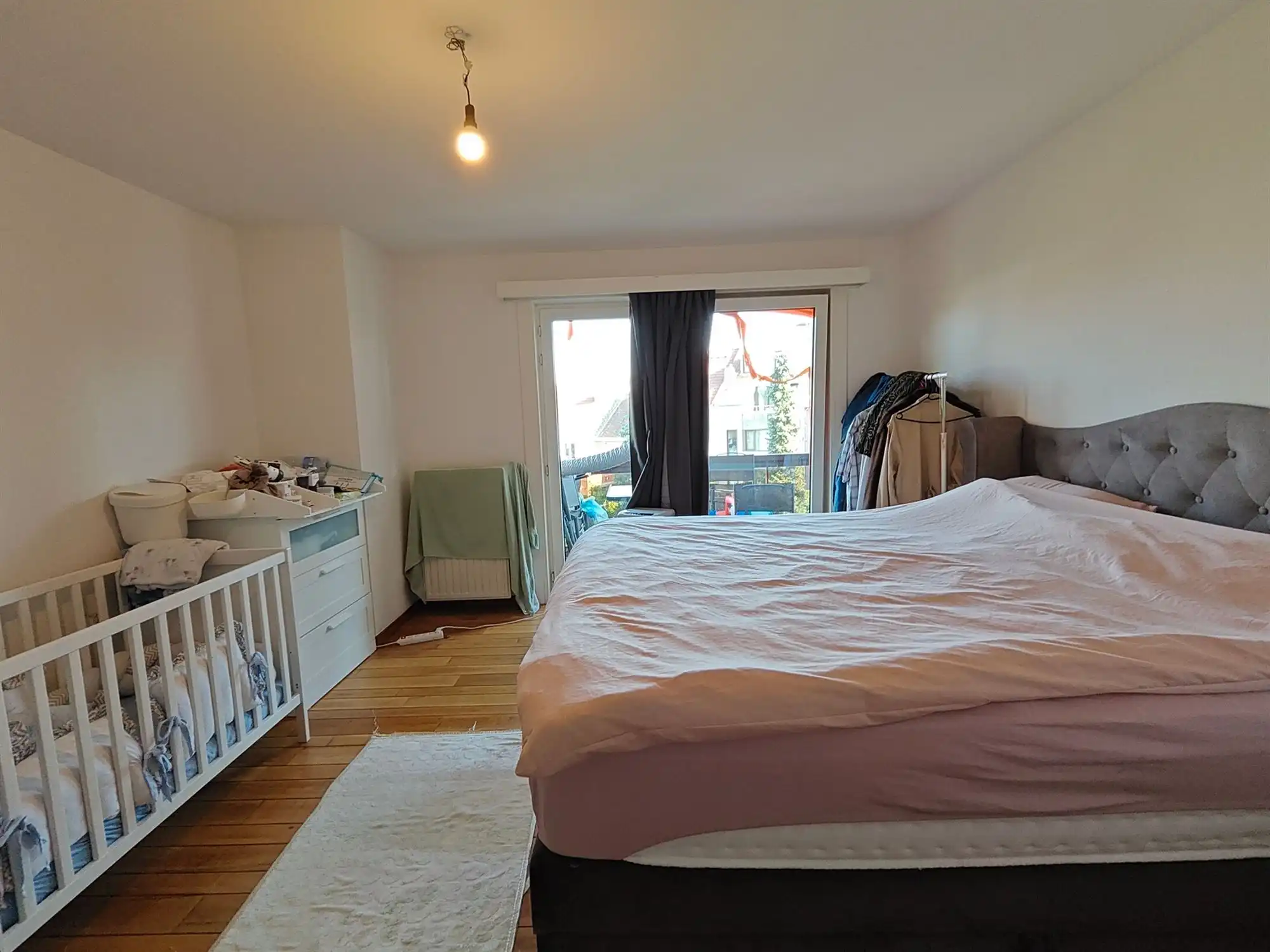 2 slaapkamers appartement met terras foto 15
