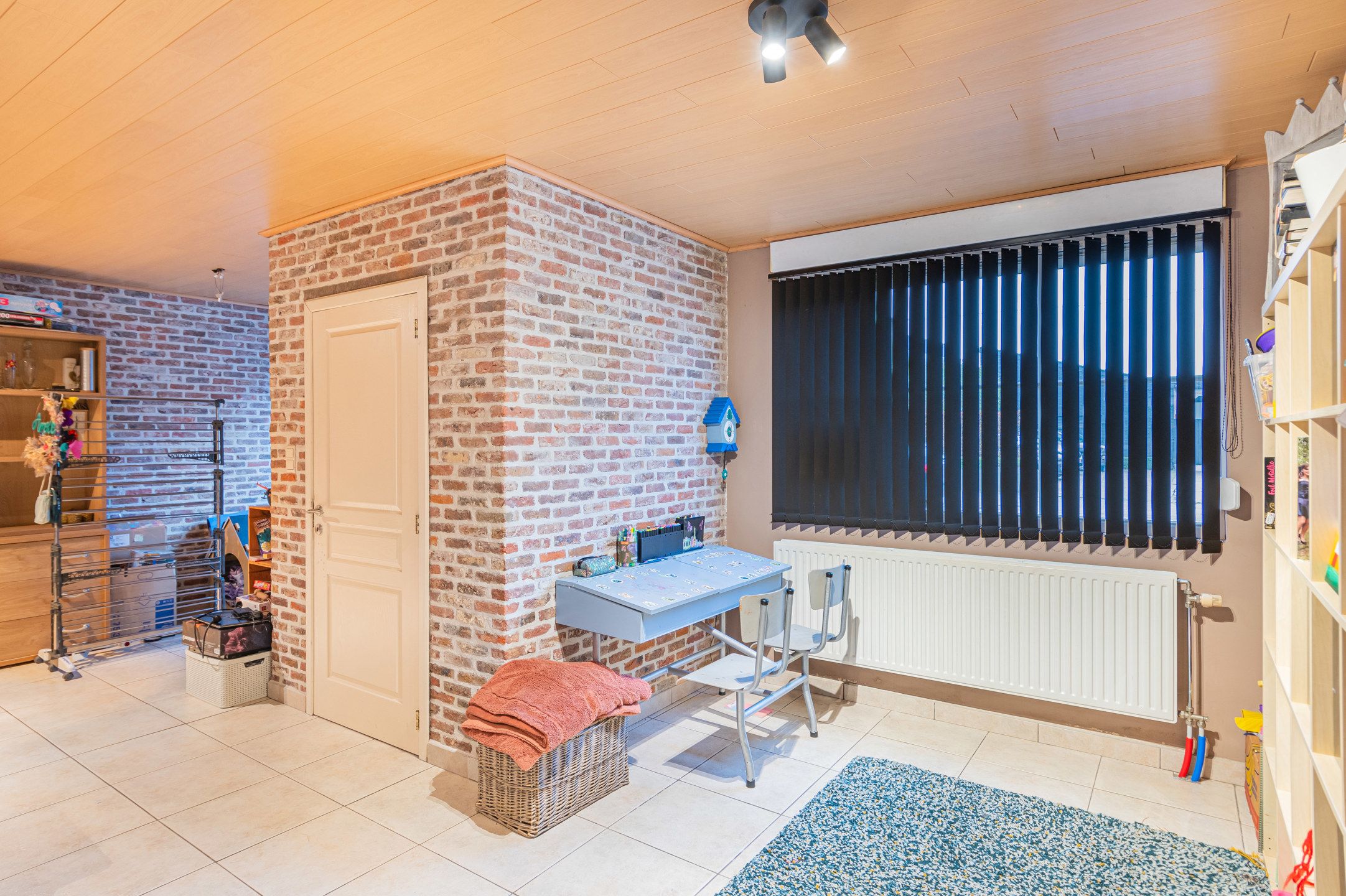 Lichtrijke woning met 4 slaapkamers in hartje Blaasveld foto 7