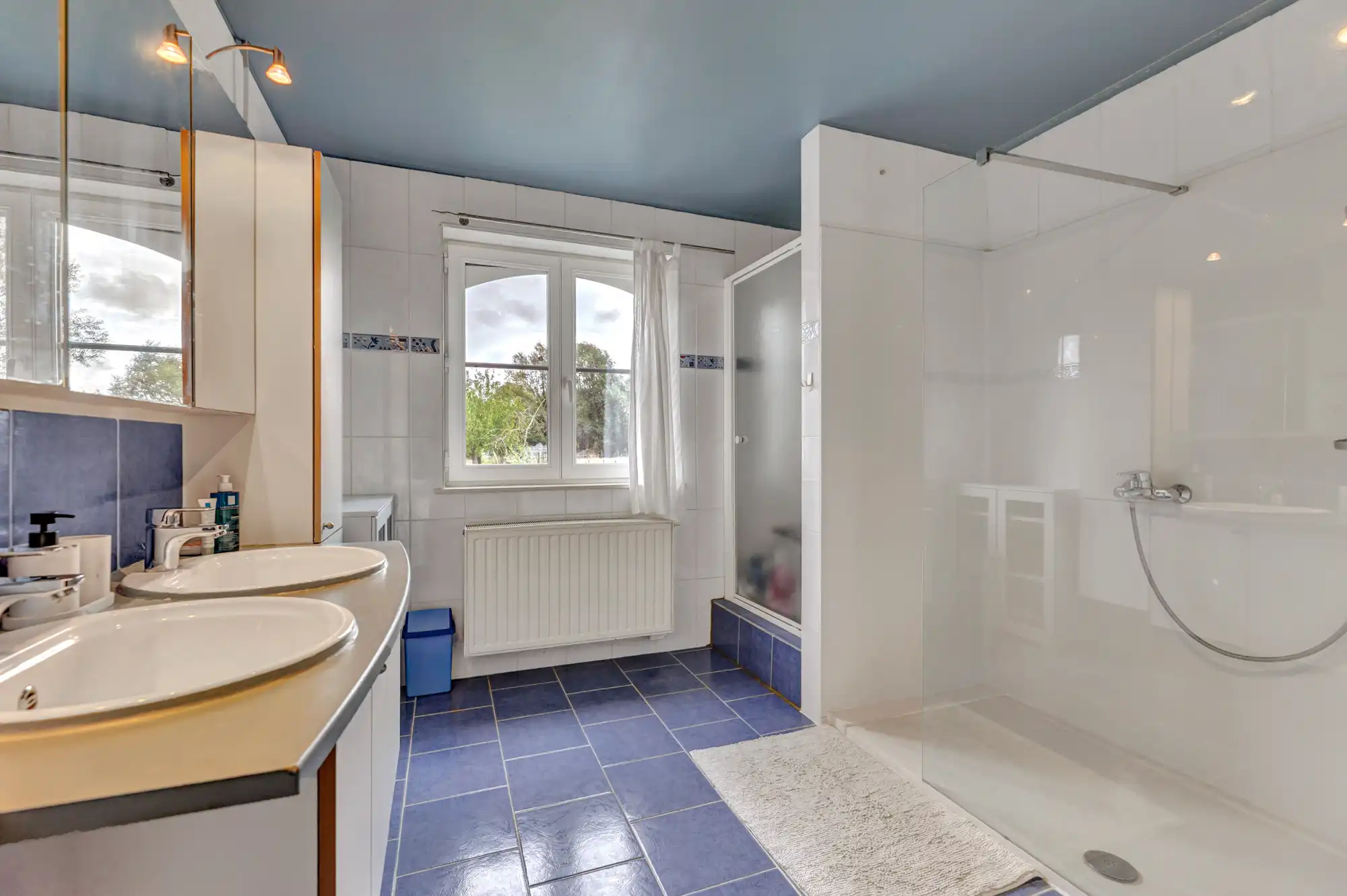 Prachtige HOB met 4 slaapkamers, ruime garage en grote tuin foto 12