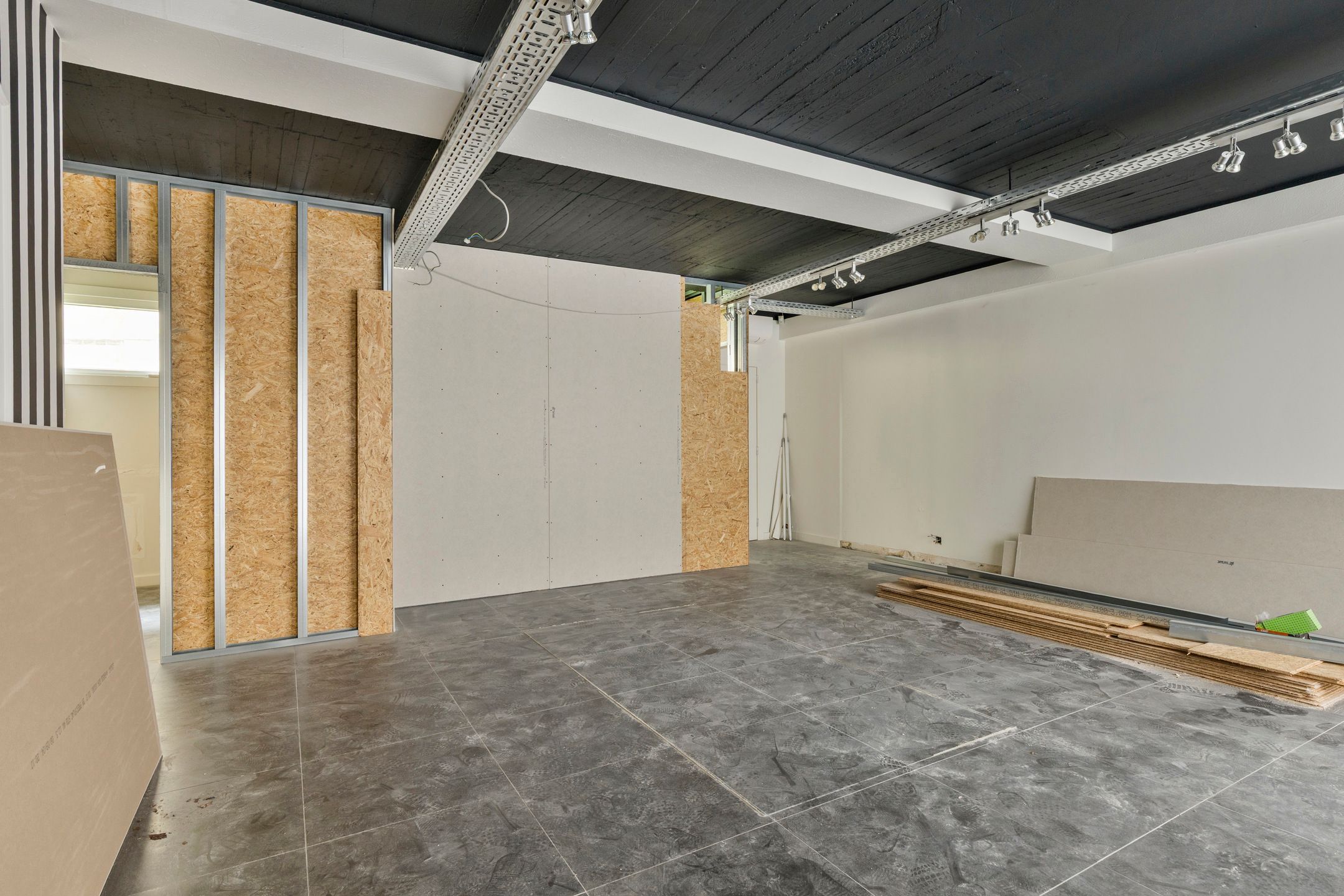 Polyvalente handelszaak in het hart van Grimbergen foto 2