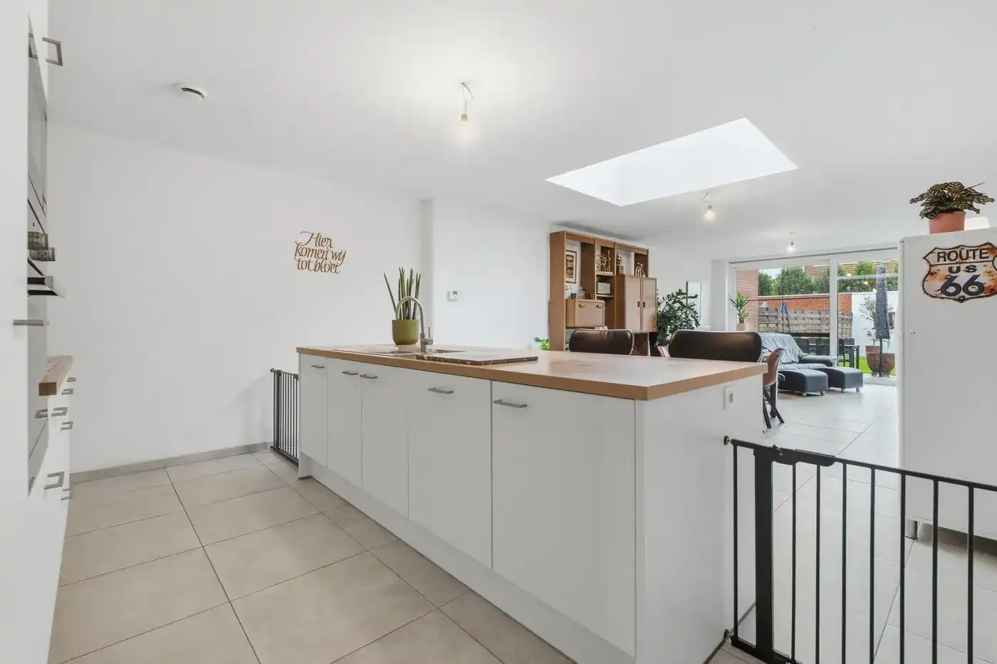 GERENOVEERDE WONING MET 3 SLAAPKAMERS EN GARAGE foto 5