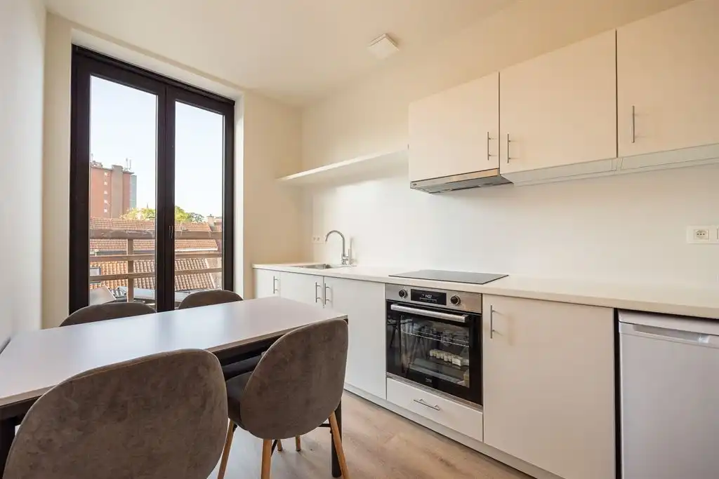 Studentenhuis met 5 kamers foto 12