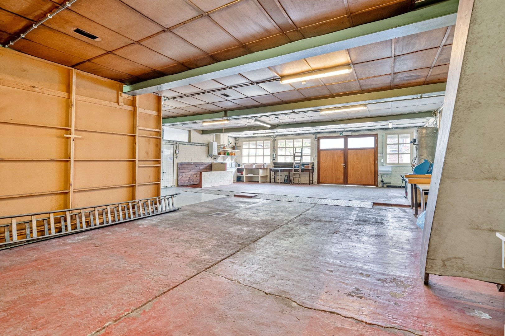 Veelzijdige eigendom met opslagruimte, werkplek en woongelegenheid in Gent foto 15