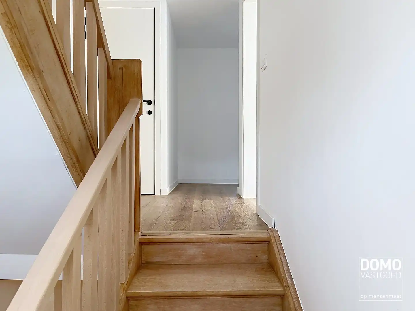 Instapklare totaalrenovatie met luxueuze afwerking, 4 slaapkamers en zuidgerichte tuin foto 17