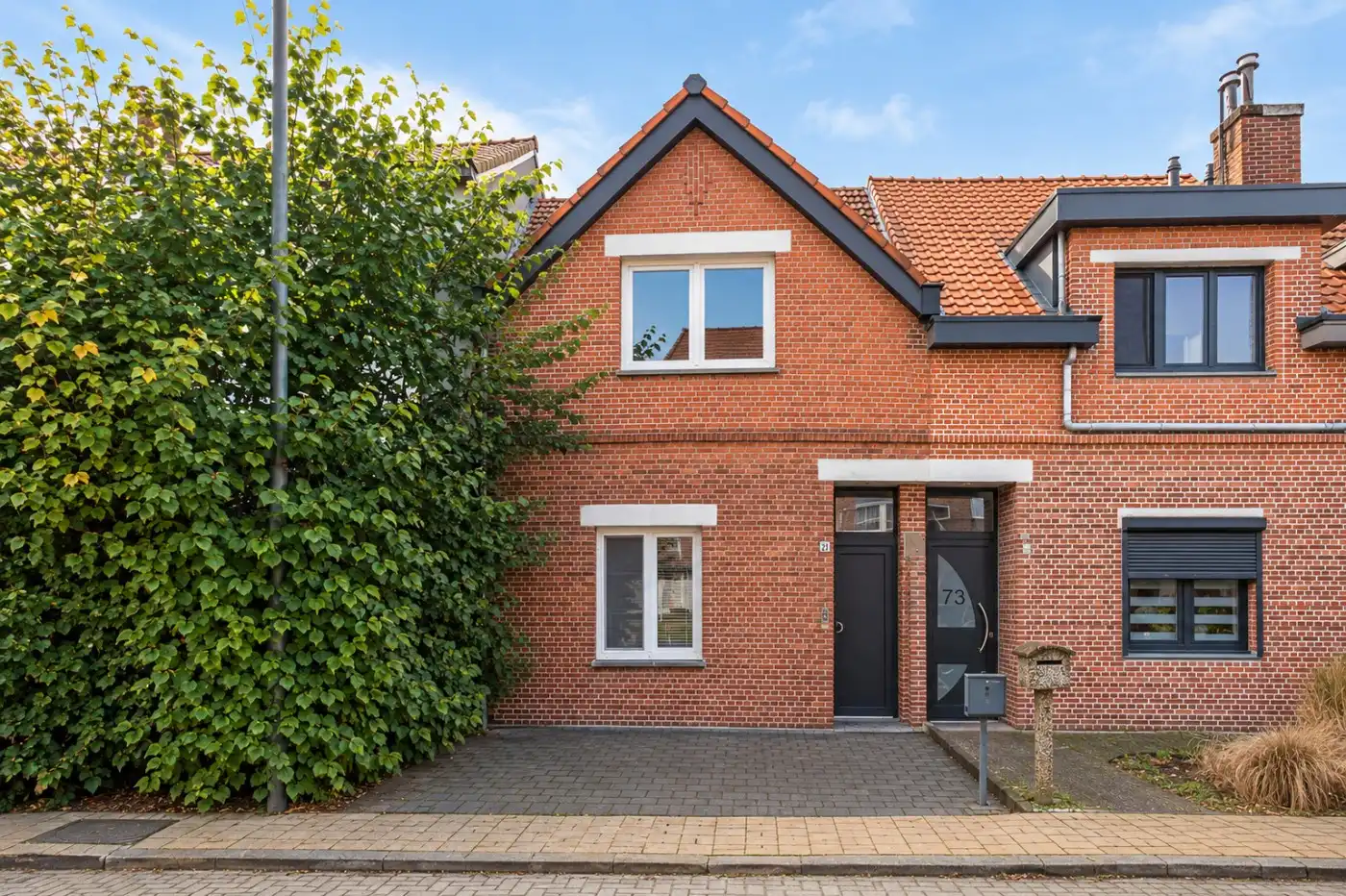 Supertoffe gerenoveerde gezinswoning met 3 slpk. én groene tuin foto {{pictureIndex}}