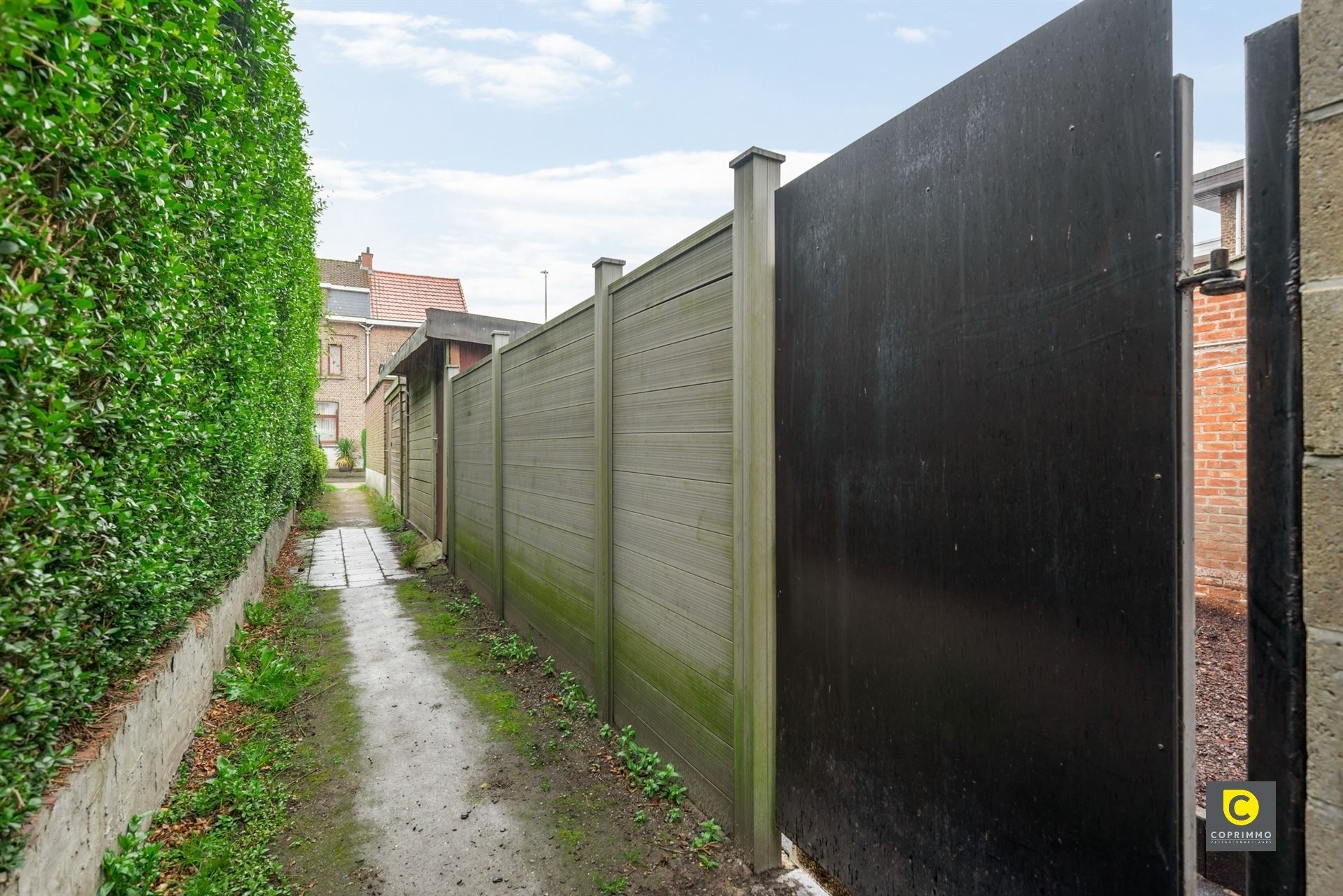 Charmante woning met 3 slk. foto 9