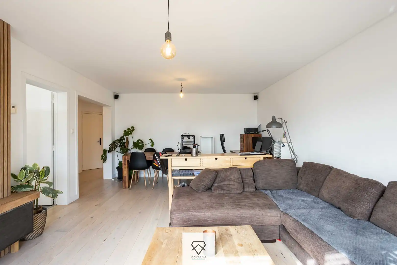 Knap gerenoveerd 2-slaapkamerappartement met zonnig terras in Wondelgem foto 6