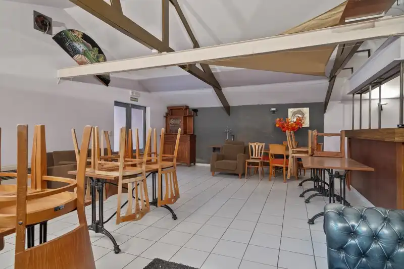 Commercieel pand met woonst en feestzaal op zichtbare locatie te Tielt 🏠 foto 29