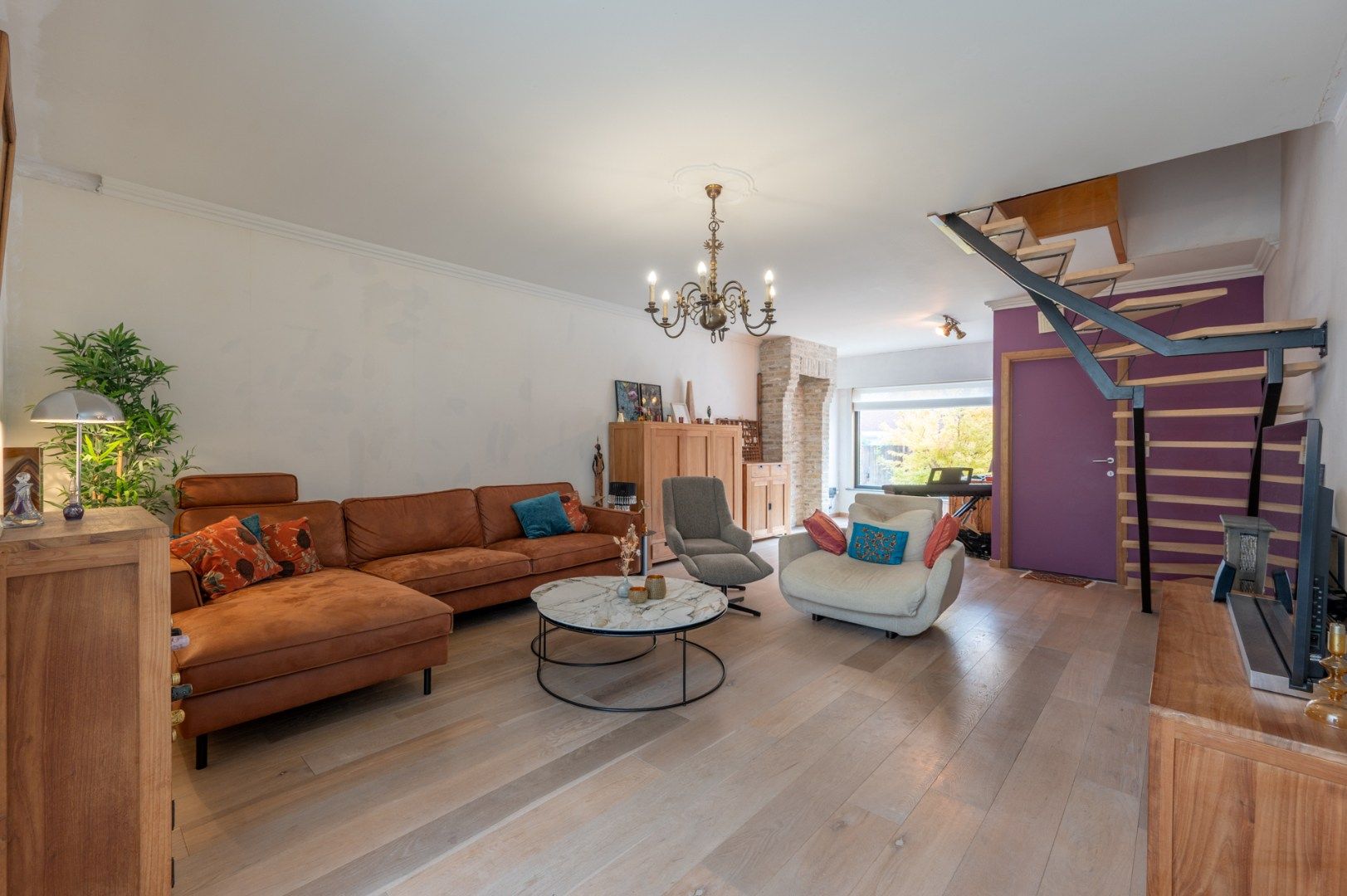 Charmante en verrassend ruime woonst op goede ligging in Sint-Michiels foto 5