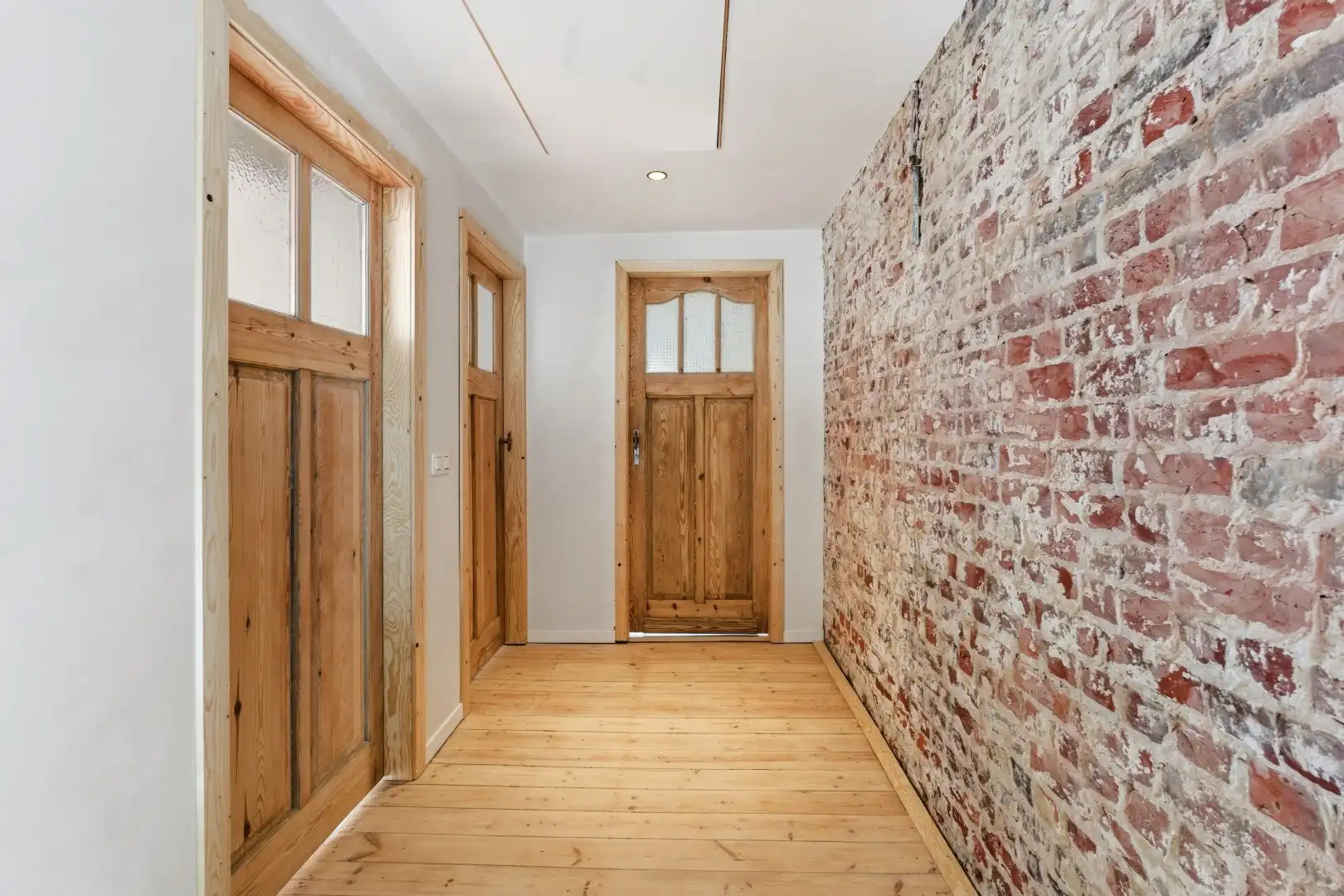 Exclusief gerenoveerde herenwoning met 4 slaapkamers, 2 badkamers en een adembenemende stadstuin. foto 28