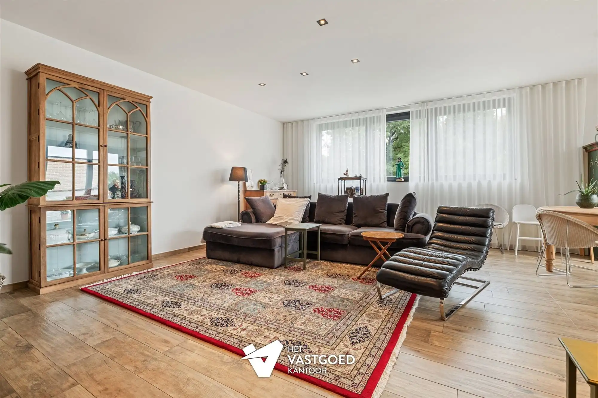 PRACHTIGE, RUIME PENTHOUSE MET 3 KAMERS IN CENTRUM foto 4