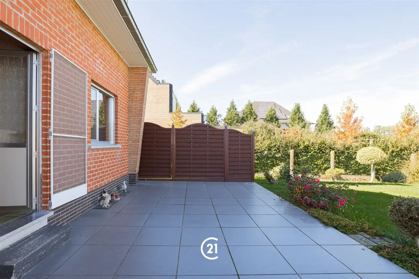 Op te frissen villa met tuin, garage en weide op 16are00 foto 26