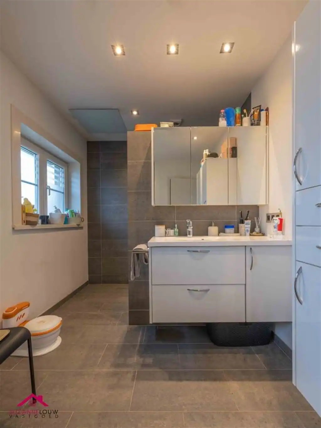 Charmante, rustige gelegen vrijstaande woning foto 25