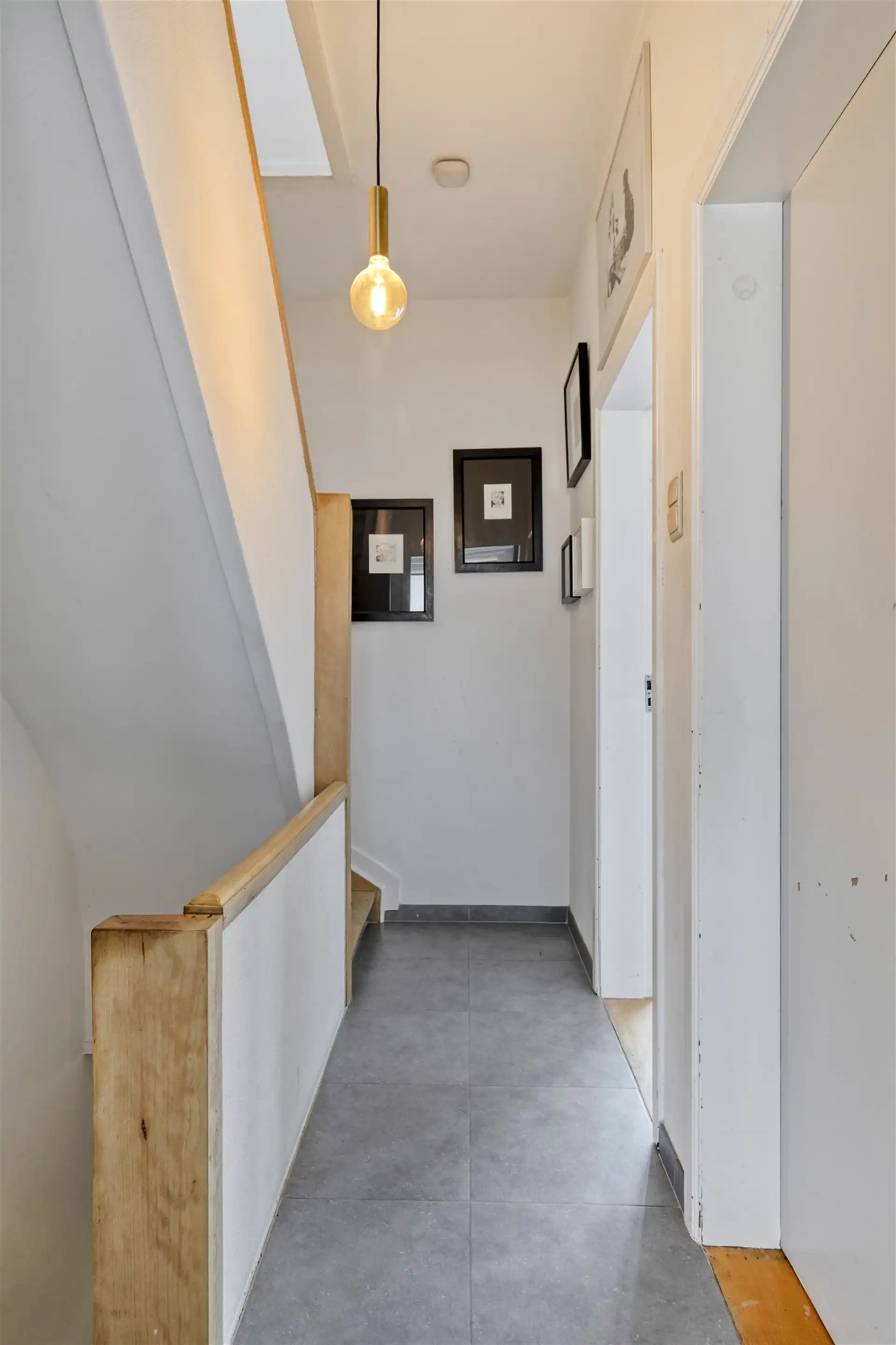 Sometimes the current of life moves the stones in the river foto 19