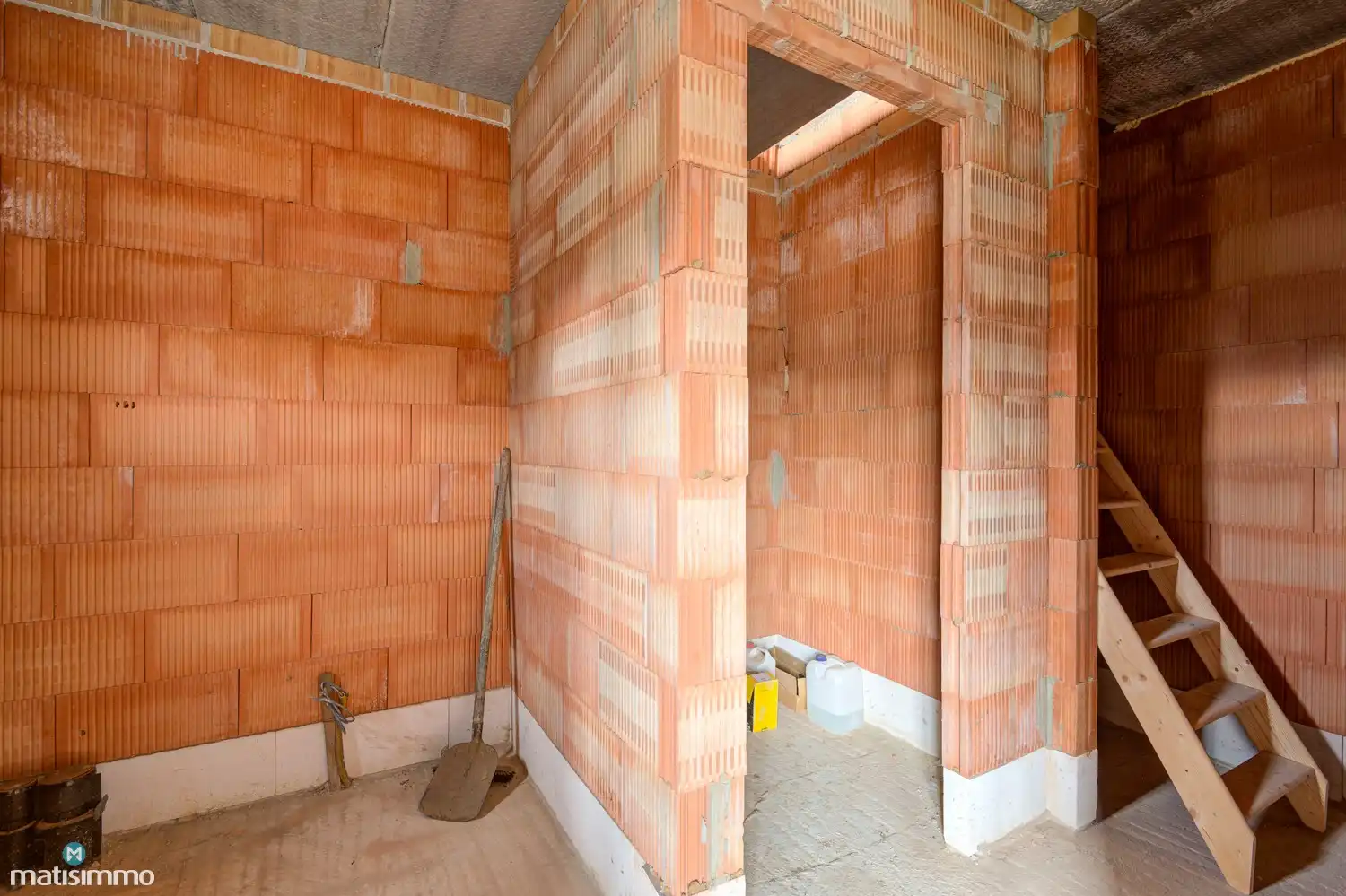 RUSTIG GELEGEN CASCO NIEUWBOUWWONING NABIJ HET GROEN TE OUDSBERGEN foto 4