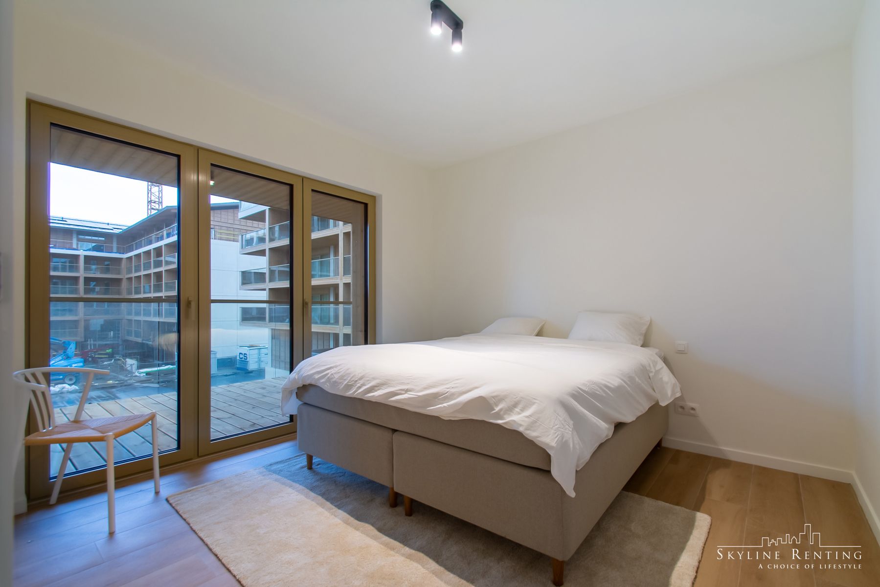 Gemeubeld 2 slpk (of 1 bureau) app. met mooi terrras foto 9