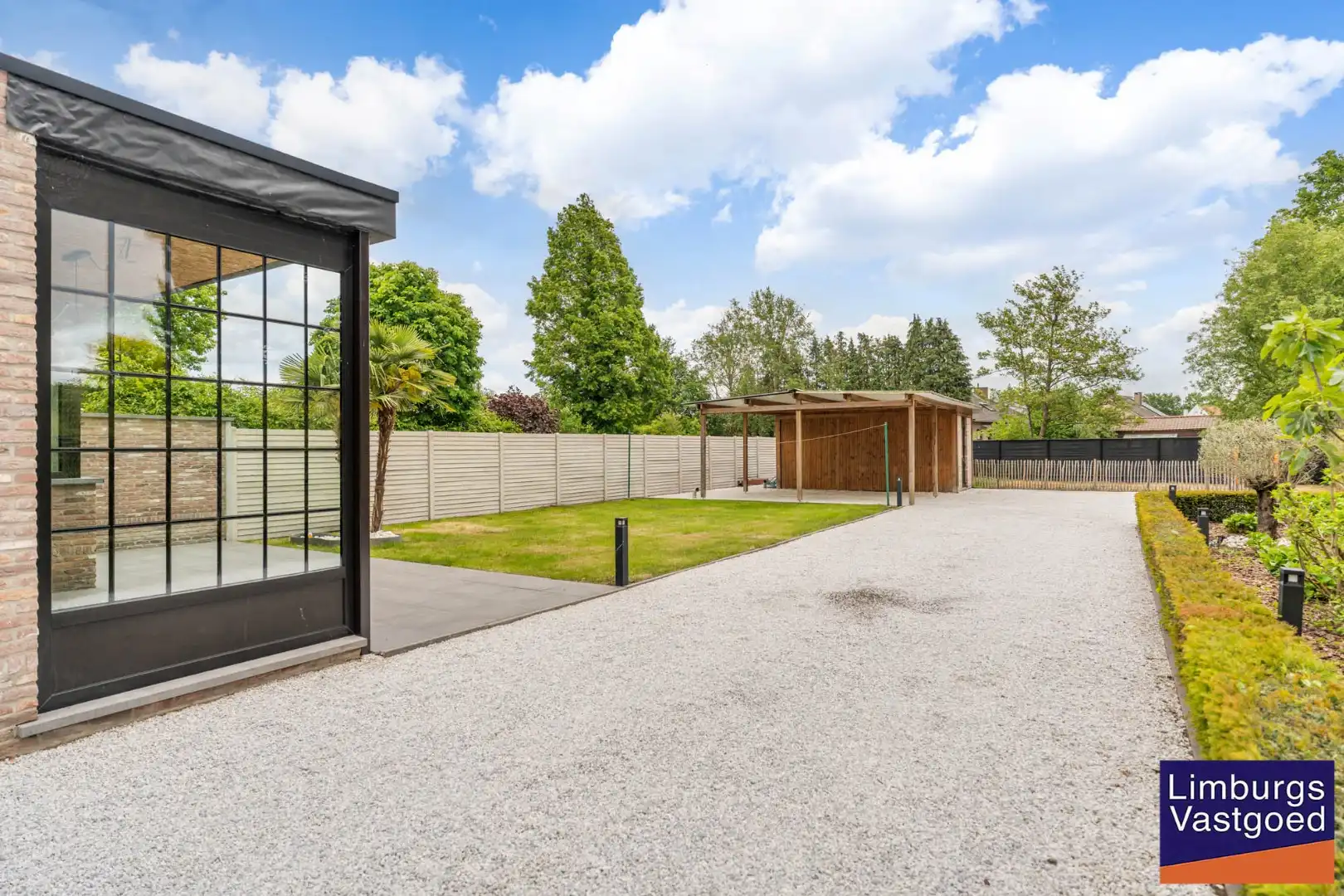 Exclusieve gezinswoning, 283m², 5 slpk, praktijkruimte op toplocatie foto 39