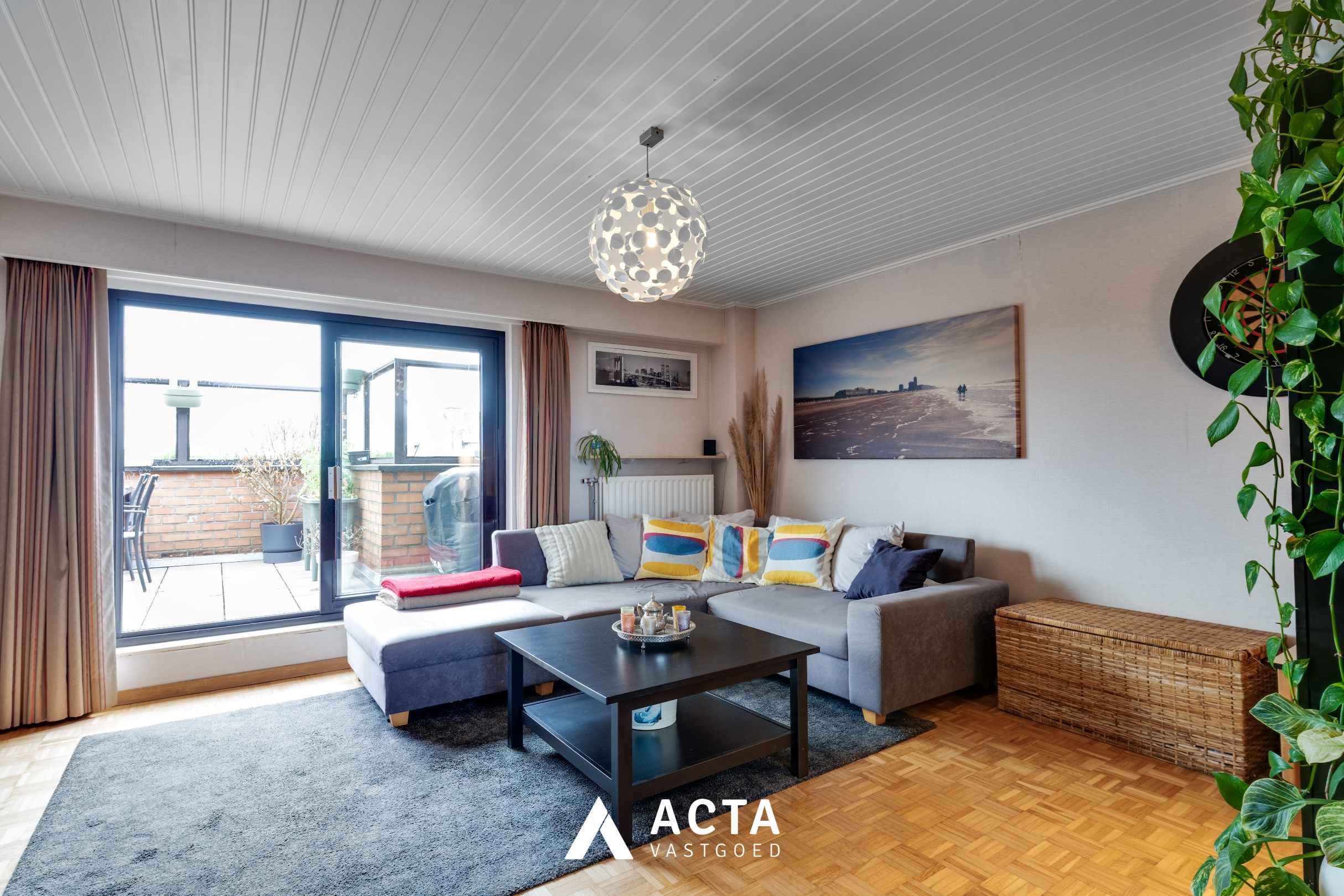 Instapklaar dakappartement met twee terrassen en parkzicht foto 4