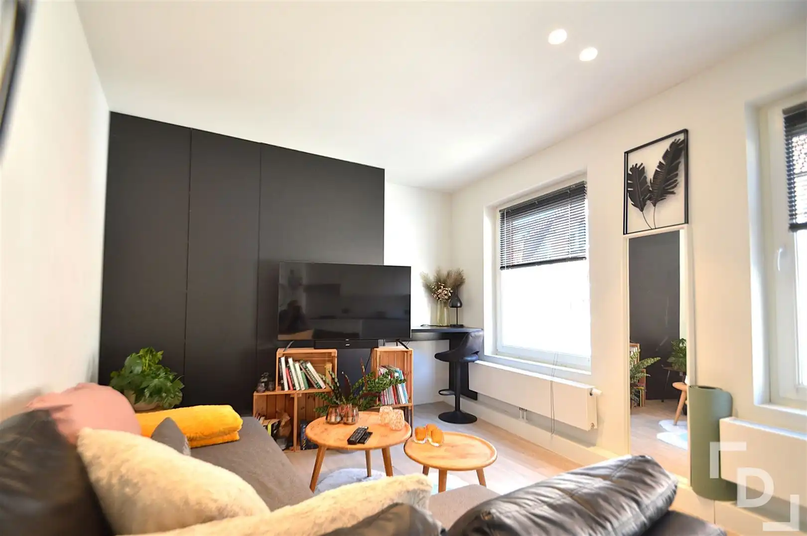 Compact appartement in centrum Ieper foto 3