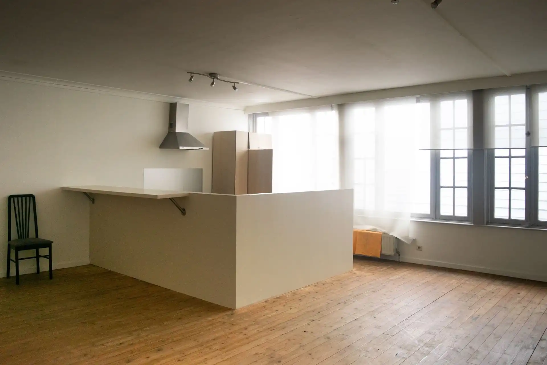 Handelspand met appartement foto 15