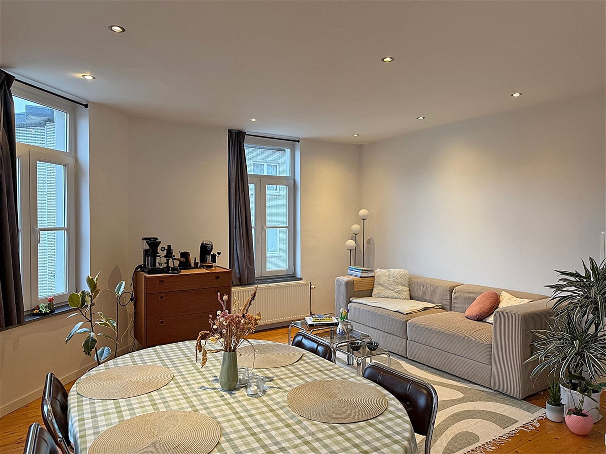 Instapklaar DUPLEX - APPARTEMENT met 2 slaapkamers, 2 badkamers & terras  foto 4