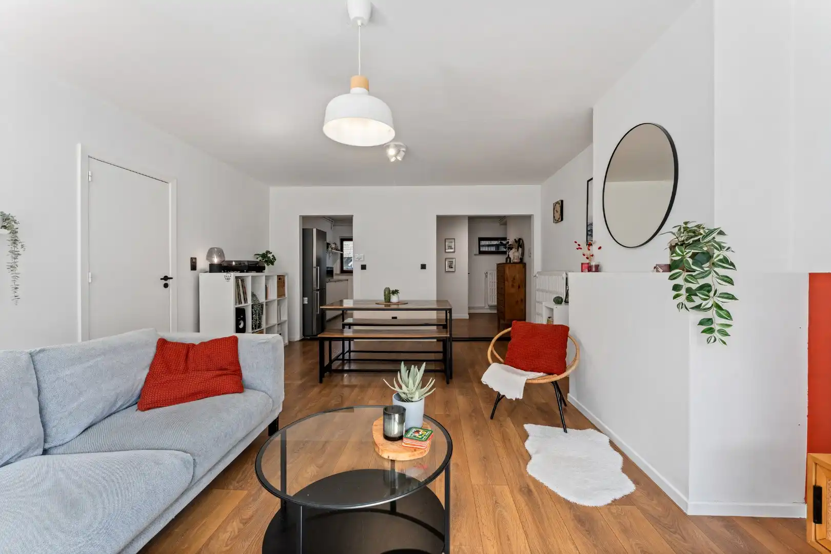 Appartement met 2 terrassen en een autostaanplaats foto 5