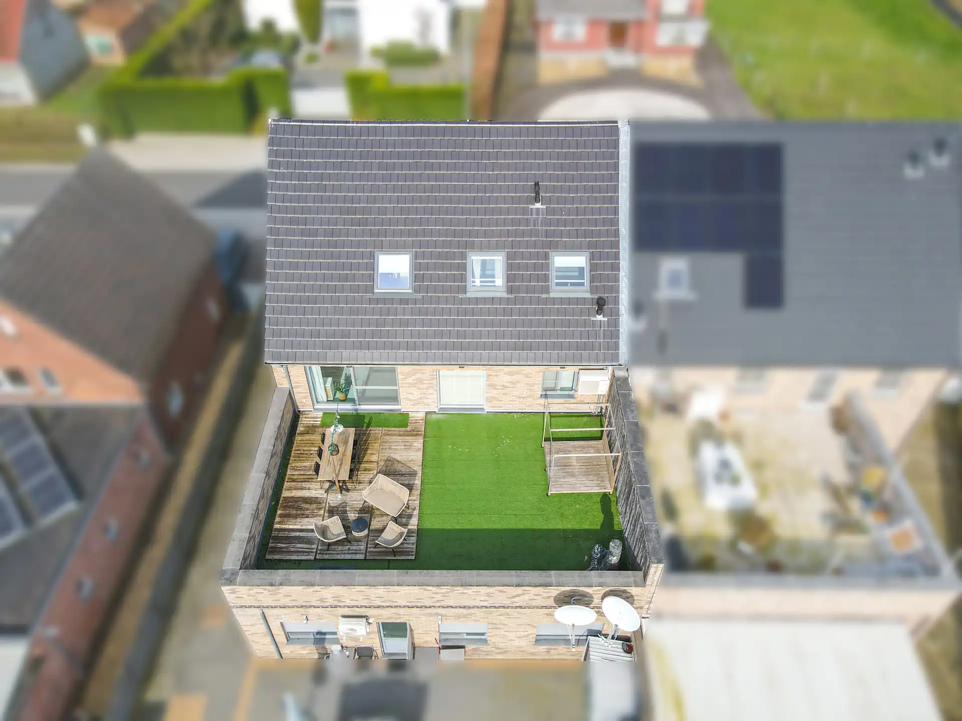 Ruim duplex app met 5 slpks, met prachtig terras en tuin! foto 46