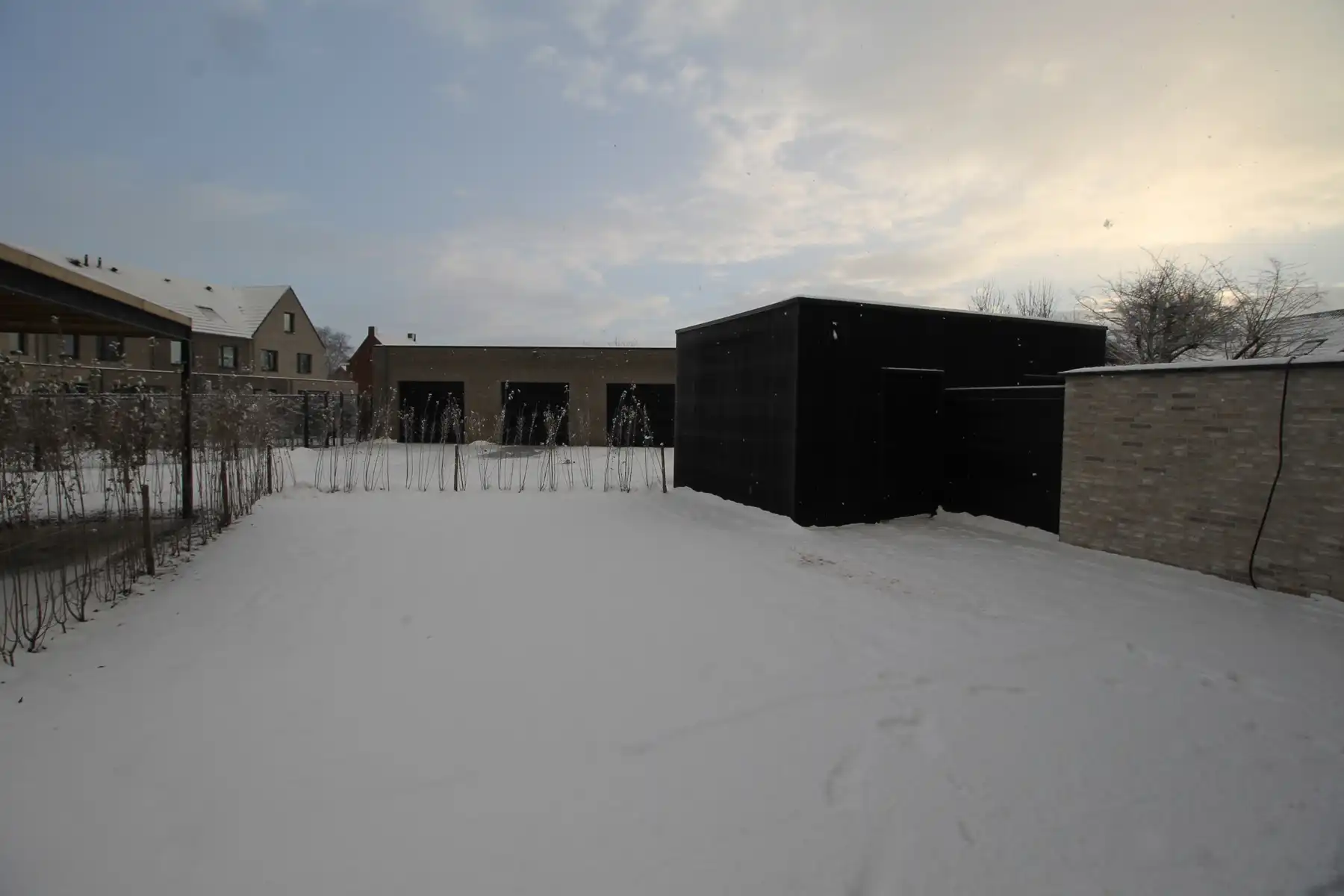 Energiezuinige nieuwbouwwoning met 4 slaapkamers, terras met tuin, tuinberging, carport en autostaanplaats. foto 21