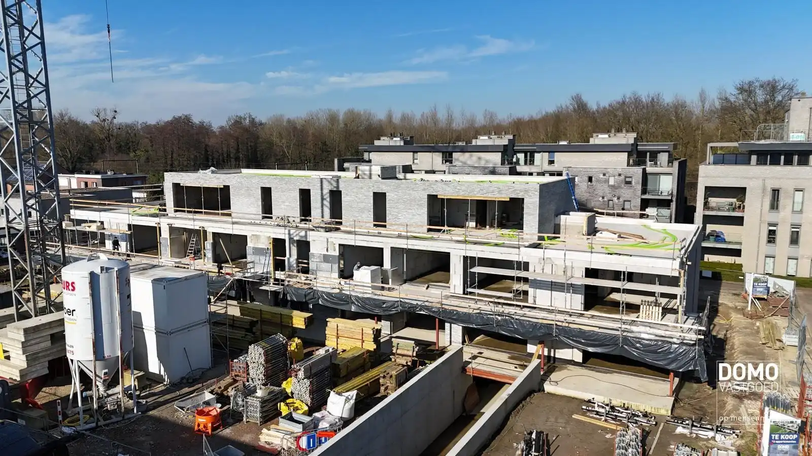 KNAP ARCHITECTURAAL WOONPROJECT IN HET CENTRUM VAN KERMT foto 3
