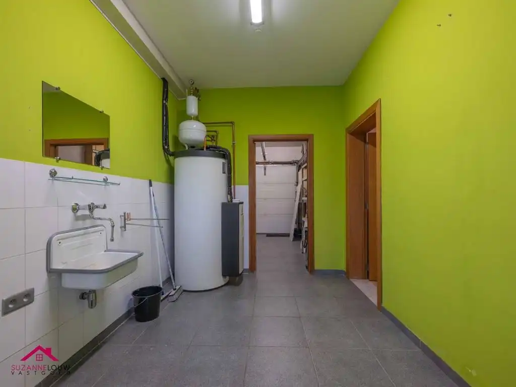 Instapklare gezinswoning met tuin foto 18