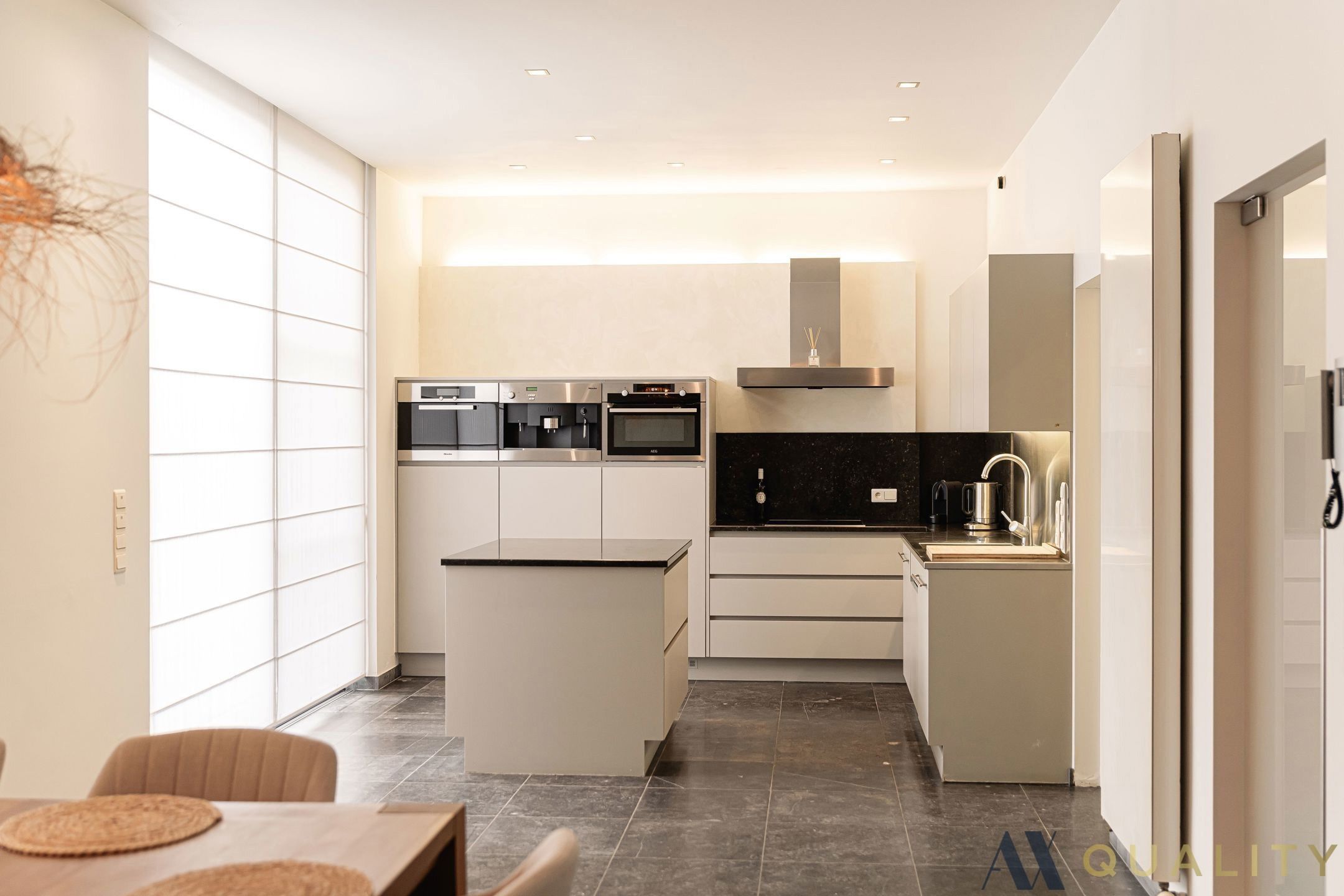 Veelzijdige Eigendom voor Wonen en Werken in Sint-Amands foto 7