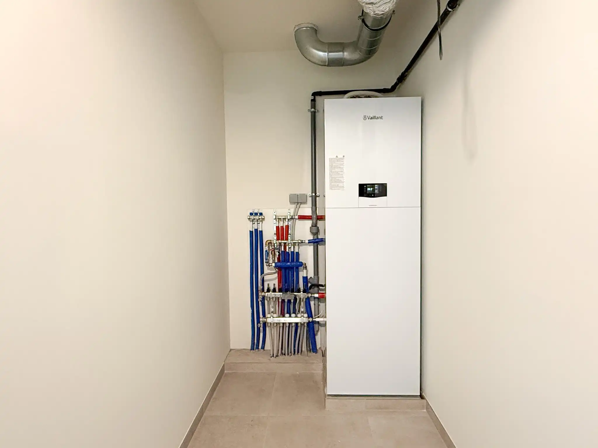 Gelijkvloers nieuwbouwappartement met terras en 1 slaapkamers foto 4