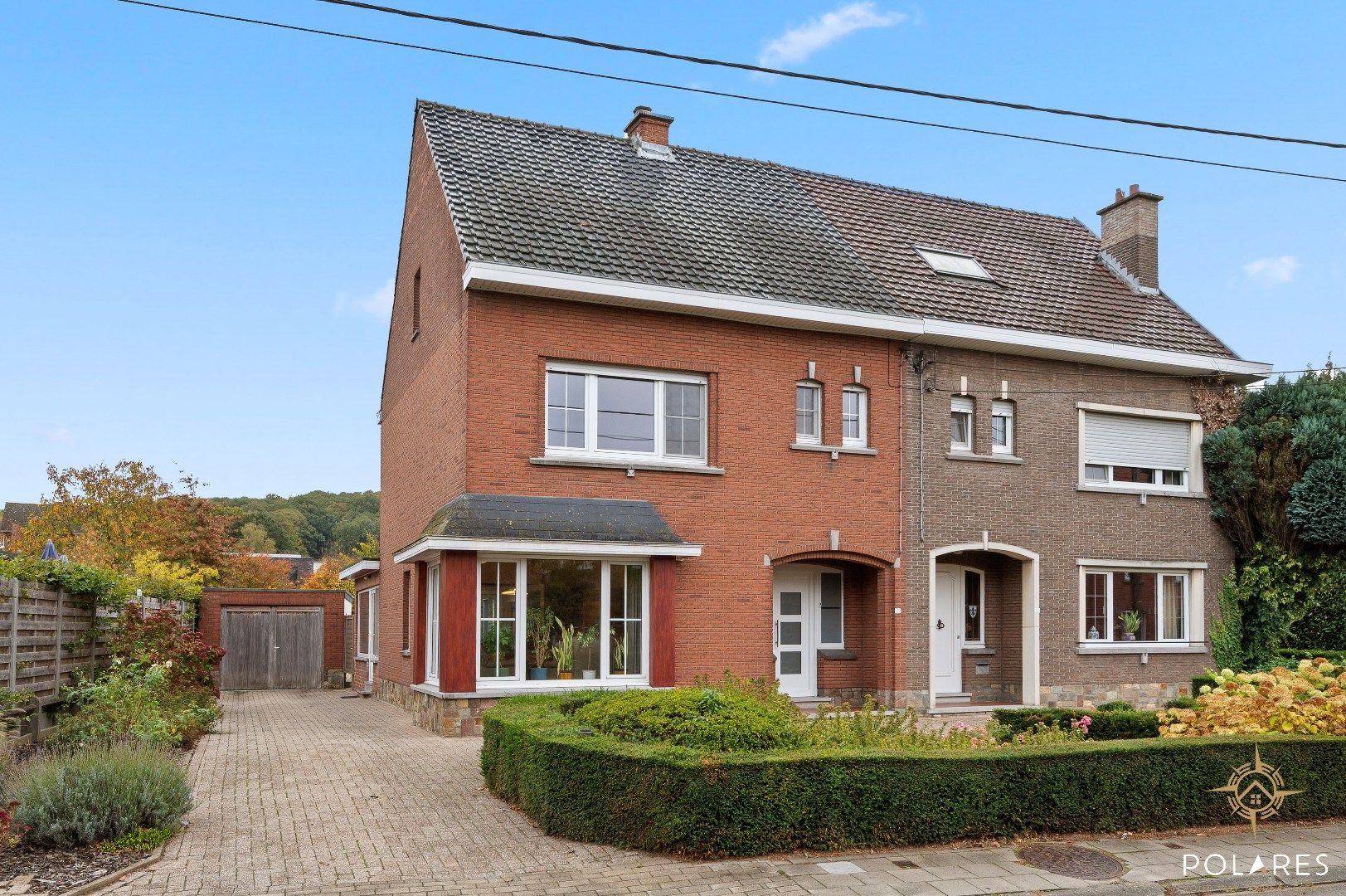 Hoofdfoto van de publicatie: Charmante halfopen bebouwing met zuidgerichte tuin