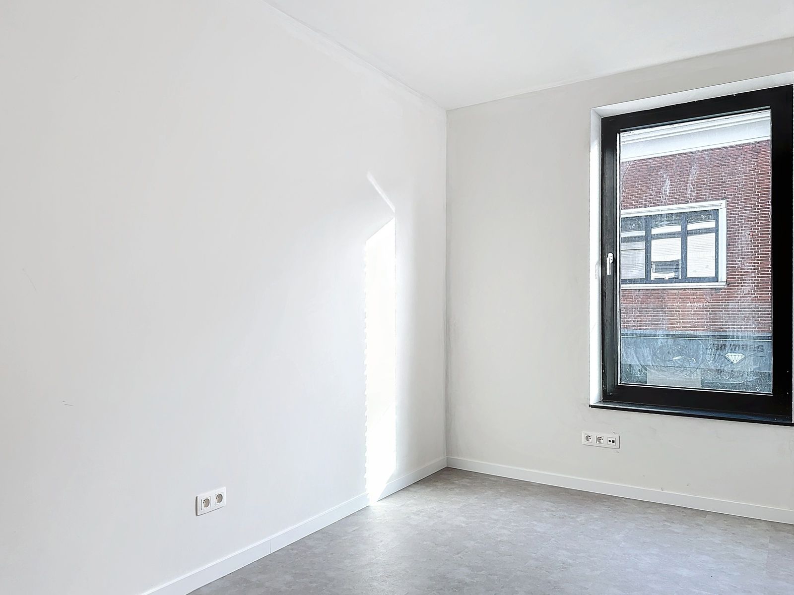 Nieuwbouwappartement met lift in kleine residentie foto 4