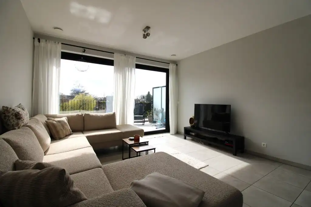 Zeer mooi dakappartement met dubbele garagebox foto 4