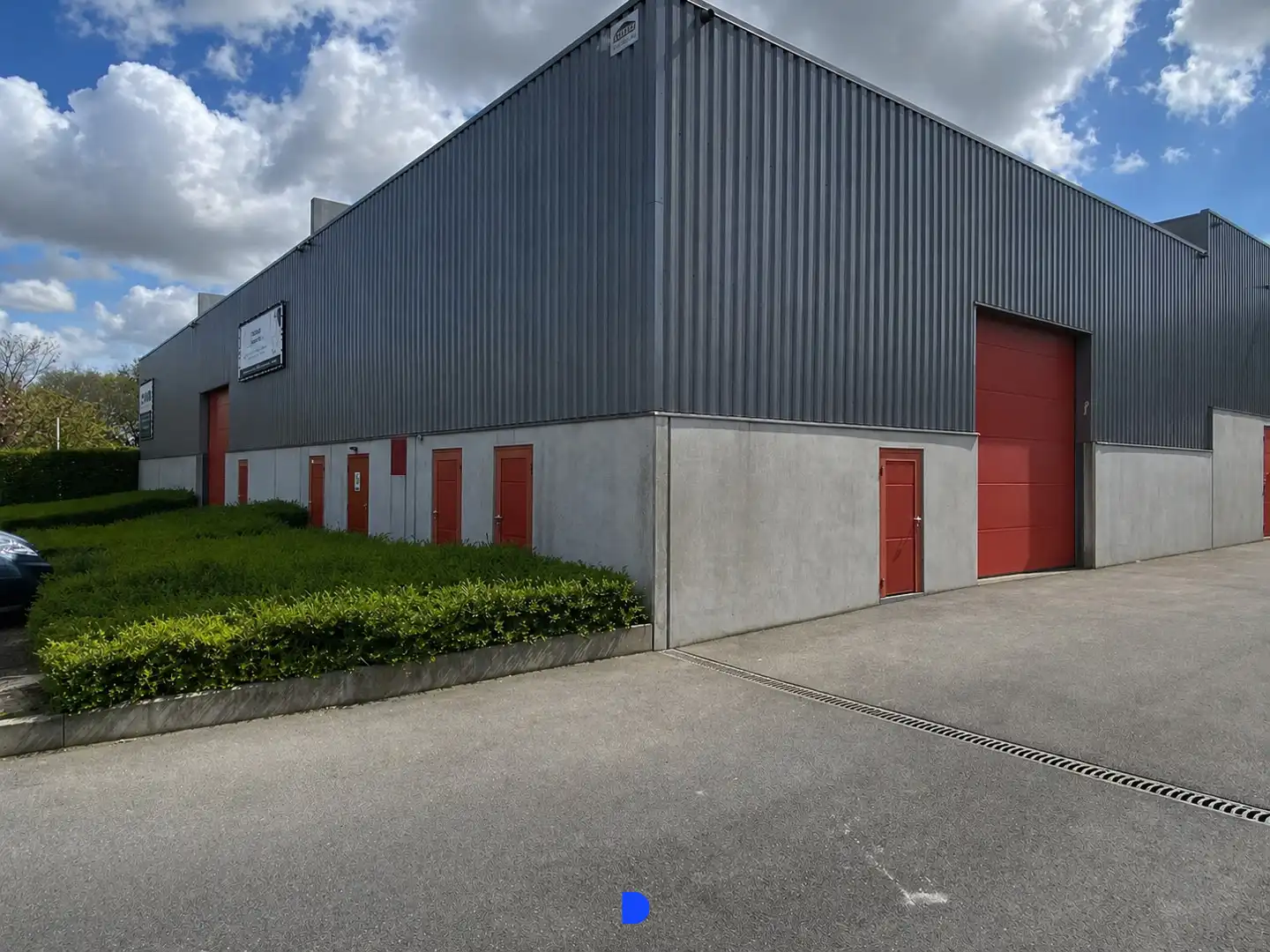 KMO-Unit in Dadizele. foto {{pictureIndex}}