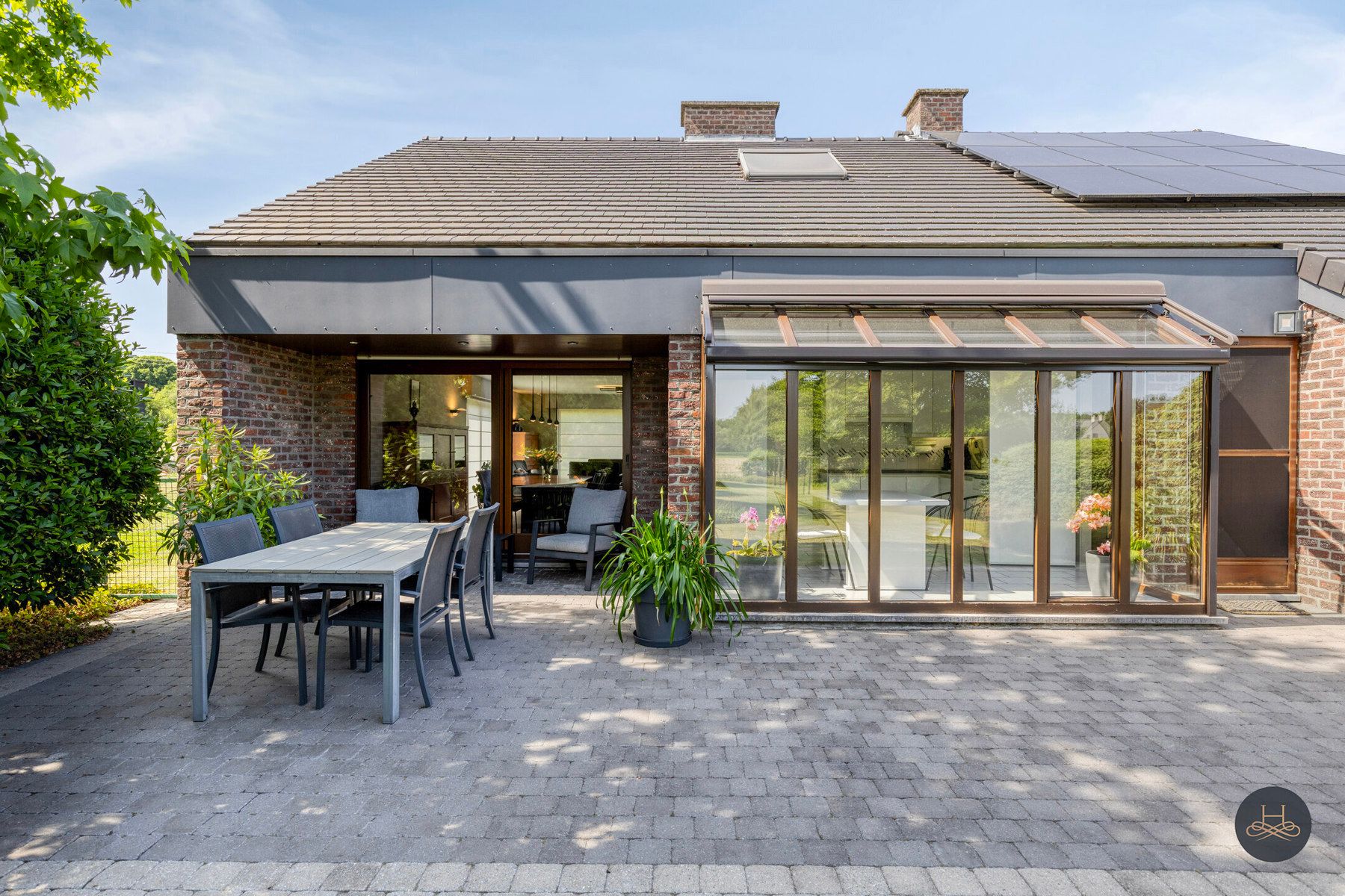 Ruime gezinswoning met ruime tuin en prachtig uitzicht foto 23