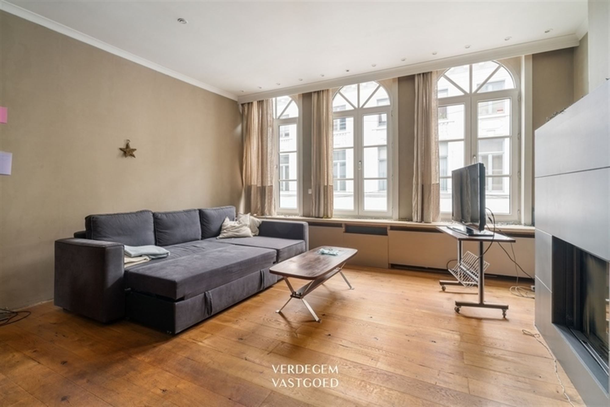 Centraal gelegen handelspand met woonst, ook voor nieuwbouwproject foto 4