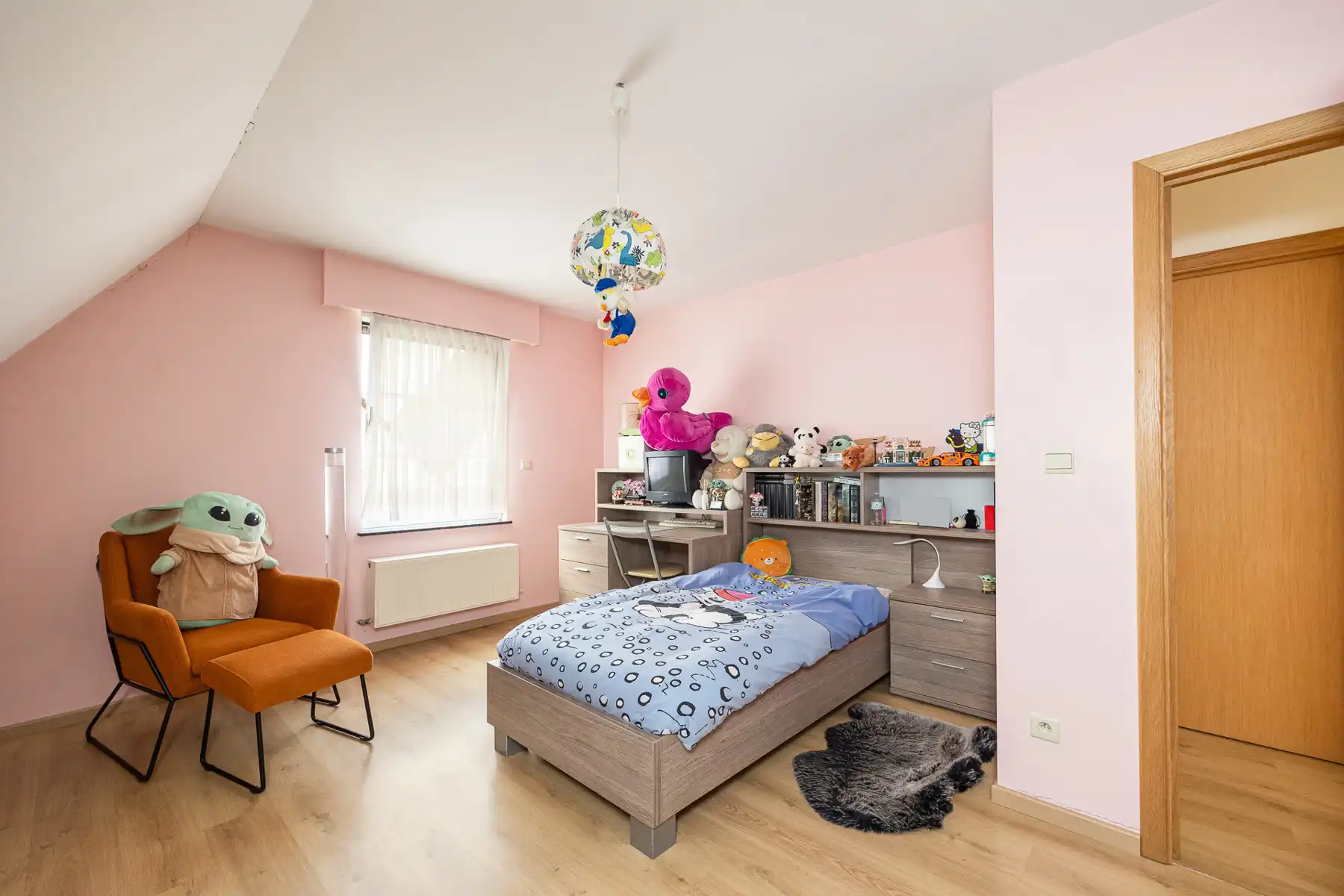 Energiezuinige villa met 5 slaapkamers en ruim bijgebouw op een perceel van 1.240m². foto 14