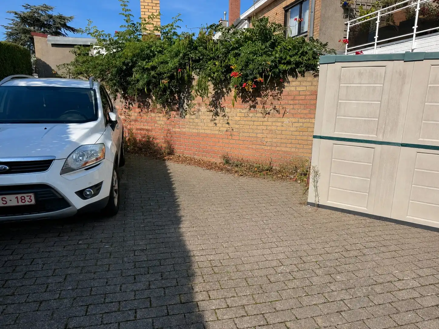 Ruim duplexappartement met 3 slaapkamers nabij het centrum. foto 17