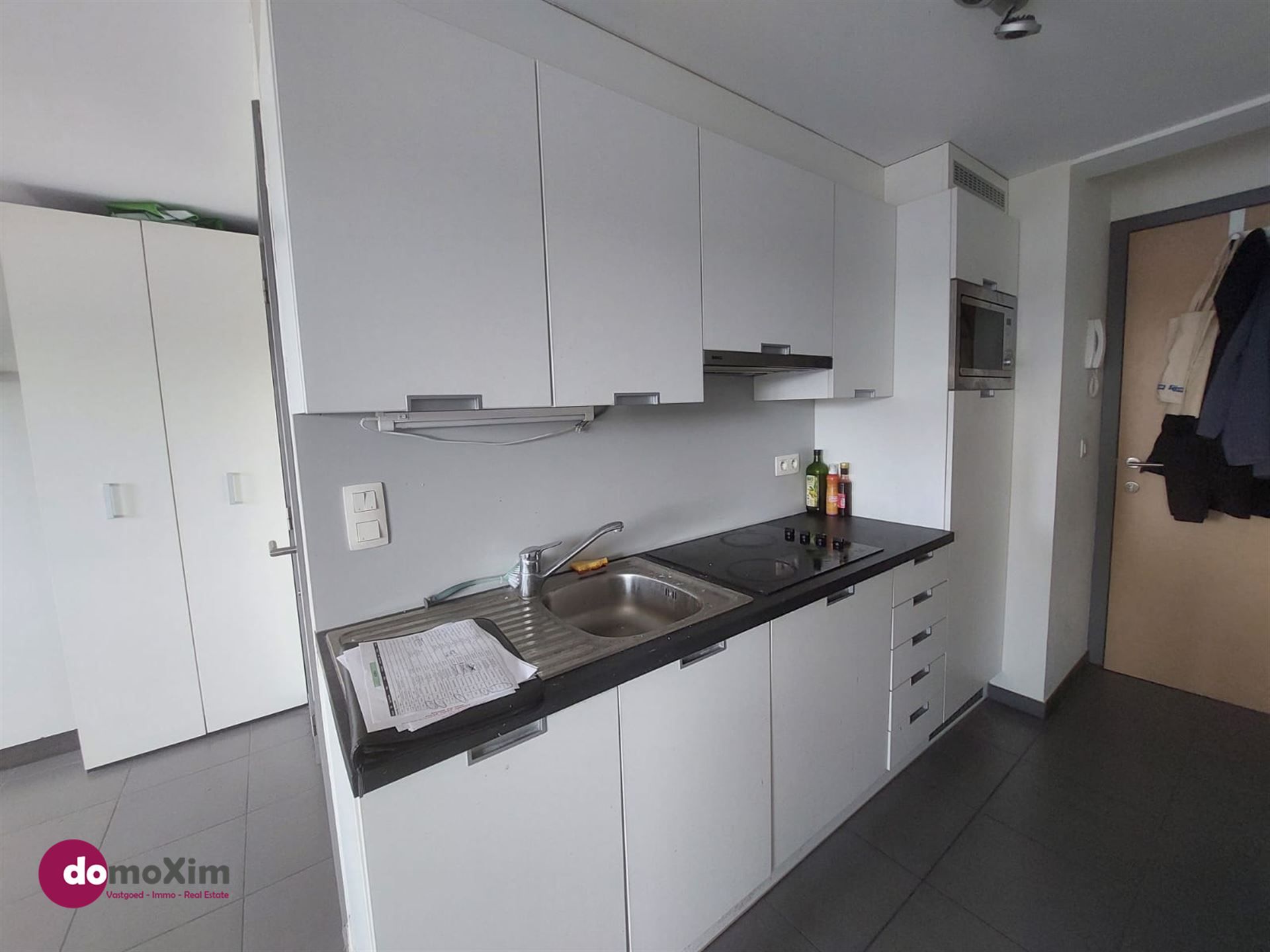 Moderne gemeubelde studio, geschikt voor één persoon, in het centrum van Leuven foto 5