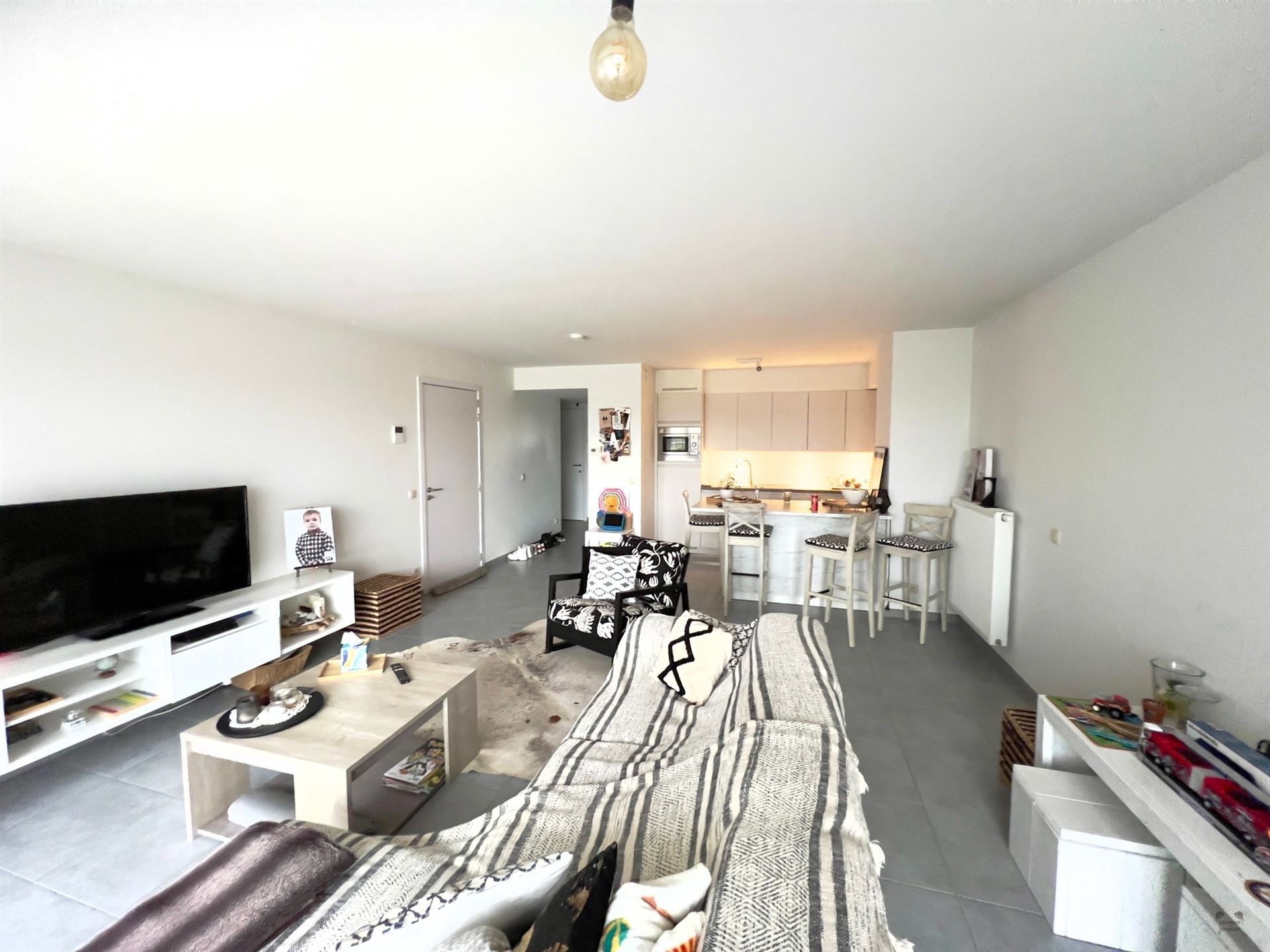 Ruim 2 slaapkamer appartement te Bredene foto 5
