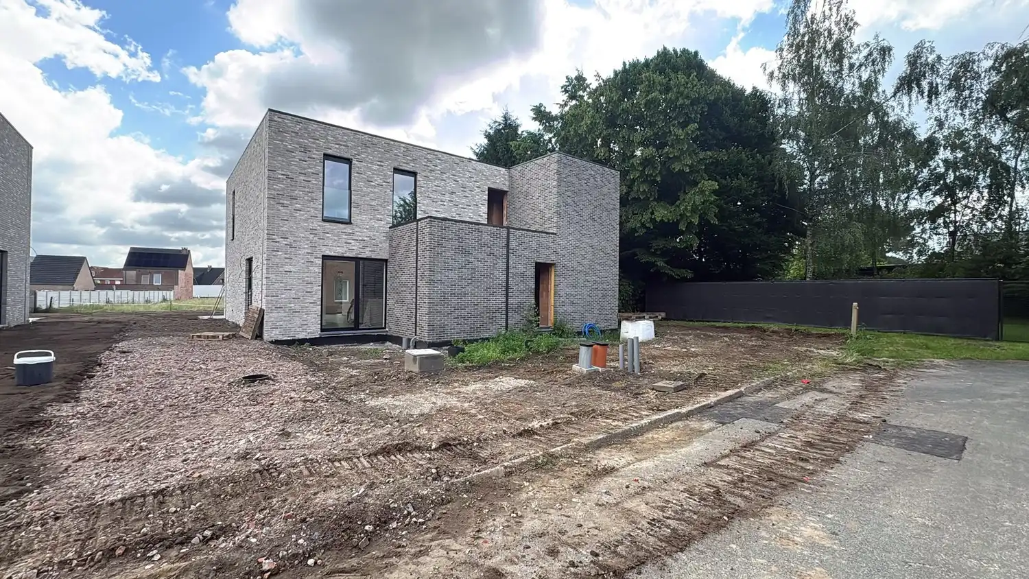 Rustig gelegen nieuwbouwwoning foto 3
